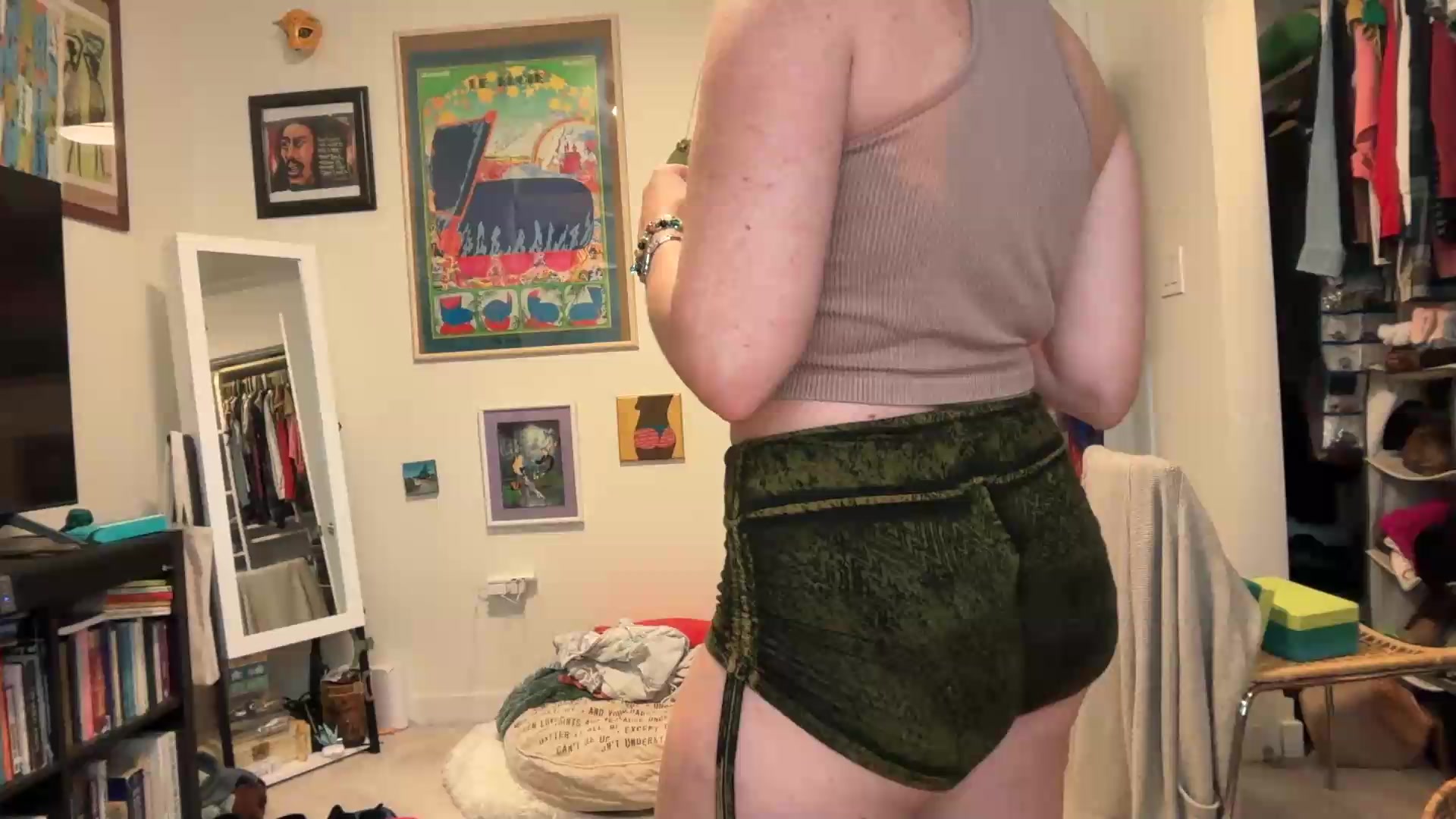 Gallery image thumbnail from EmmalineLime's myfreecams stream on, 08/29/2026, 22:24 image 17 of 20