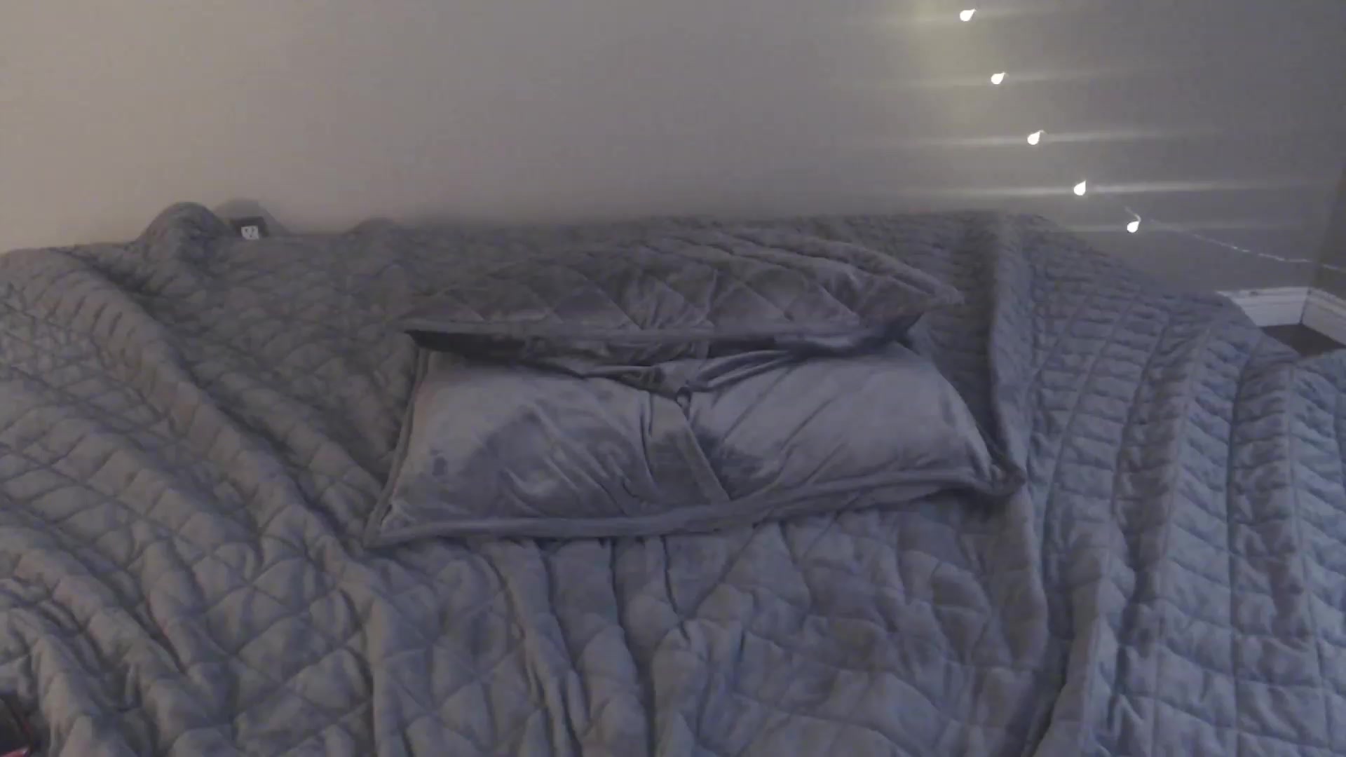 Gallery image thumbnail from Emmalovesit's myfreecams stream on, 05/05/2023, 16:11 image 2 of 20