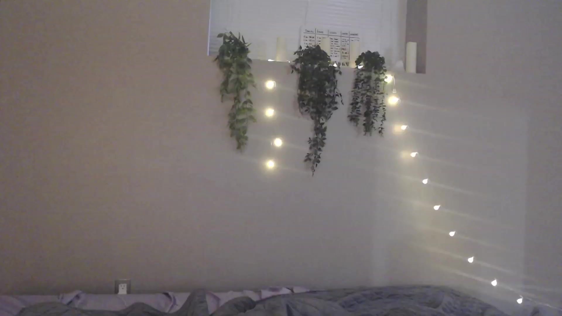Gallery image thumbnail from Emmalovesit's myfreecams stream on, 05/05/2023, 17:08 image 14 of 20