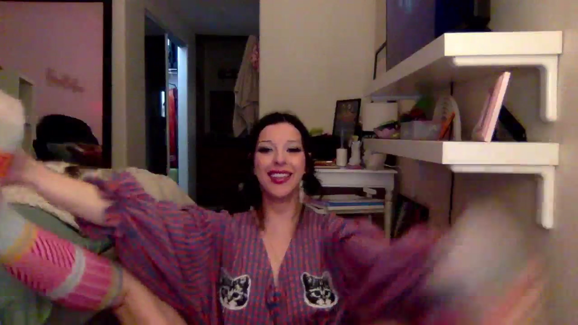 Gallery image thumbnail from Emmarose_xo's myfreecams stream on, 12/22/2025, 07:54 image 9 of 20