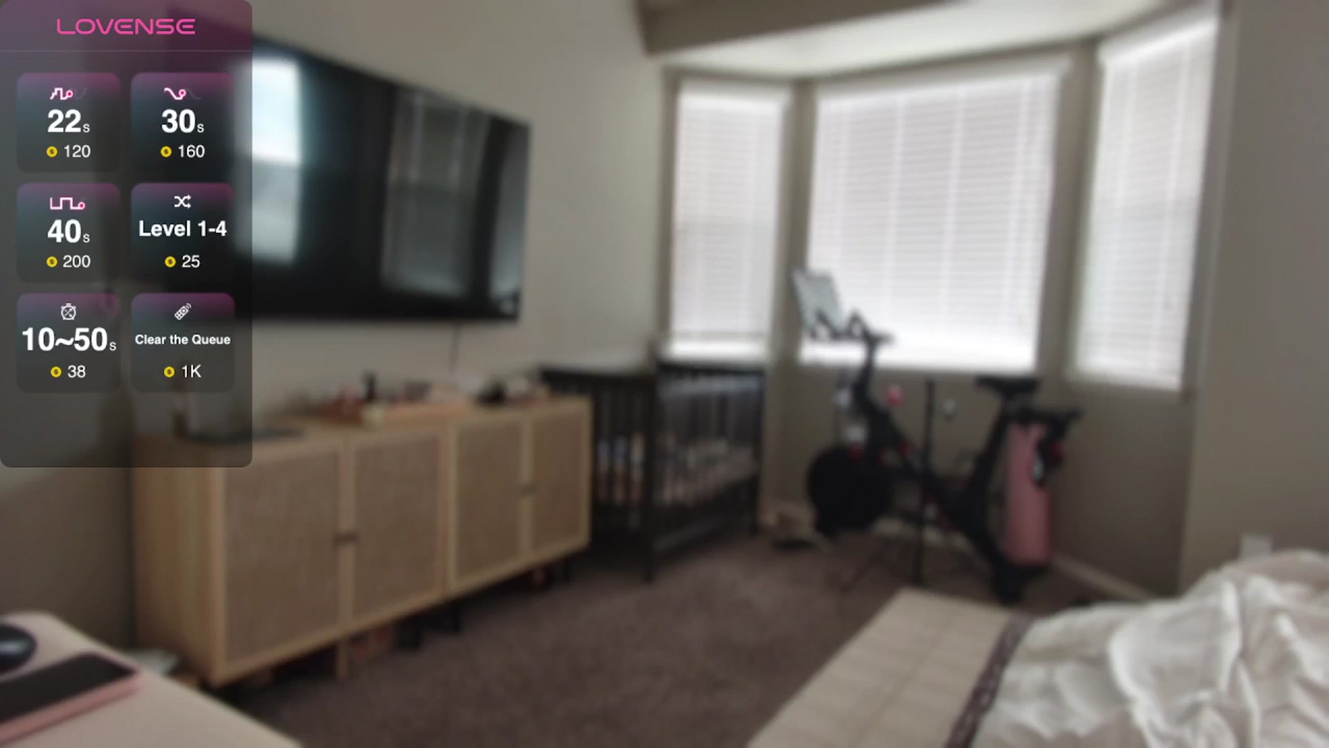Gallery image thumbnail from EmmasSecret's myfreecams stream on, 01/05/2025, 20:08 image 2 of 20