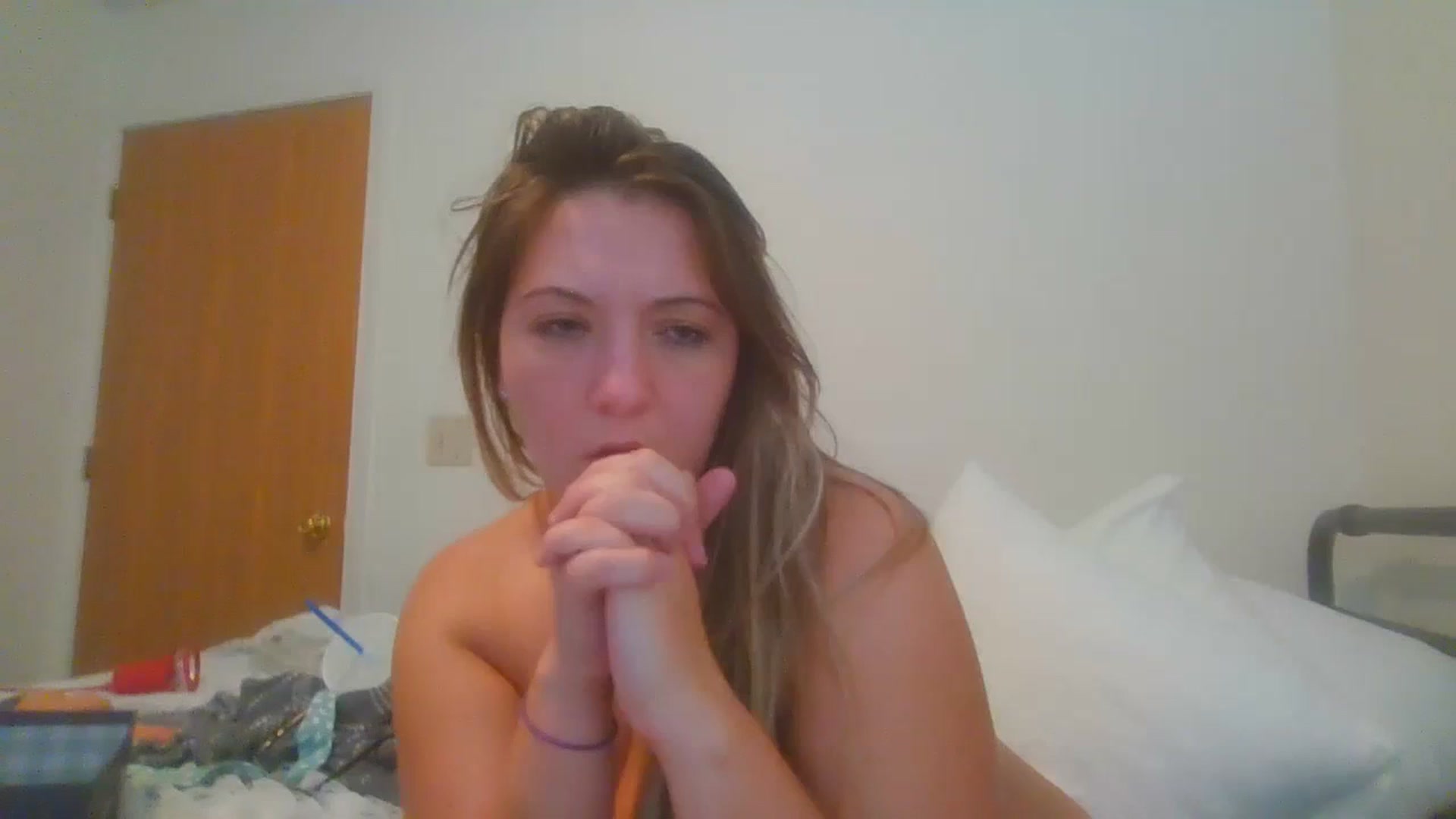 Gallery image thumbnail from EmmasVibe's myfreecams stream on, 08/14/2024, 14:28 image 19 of 20
