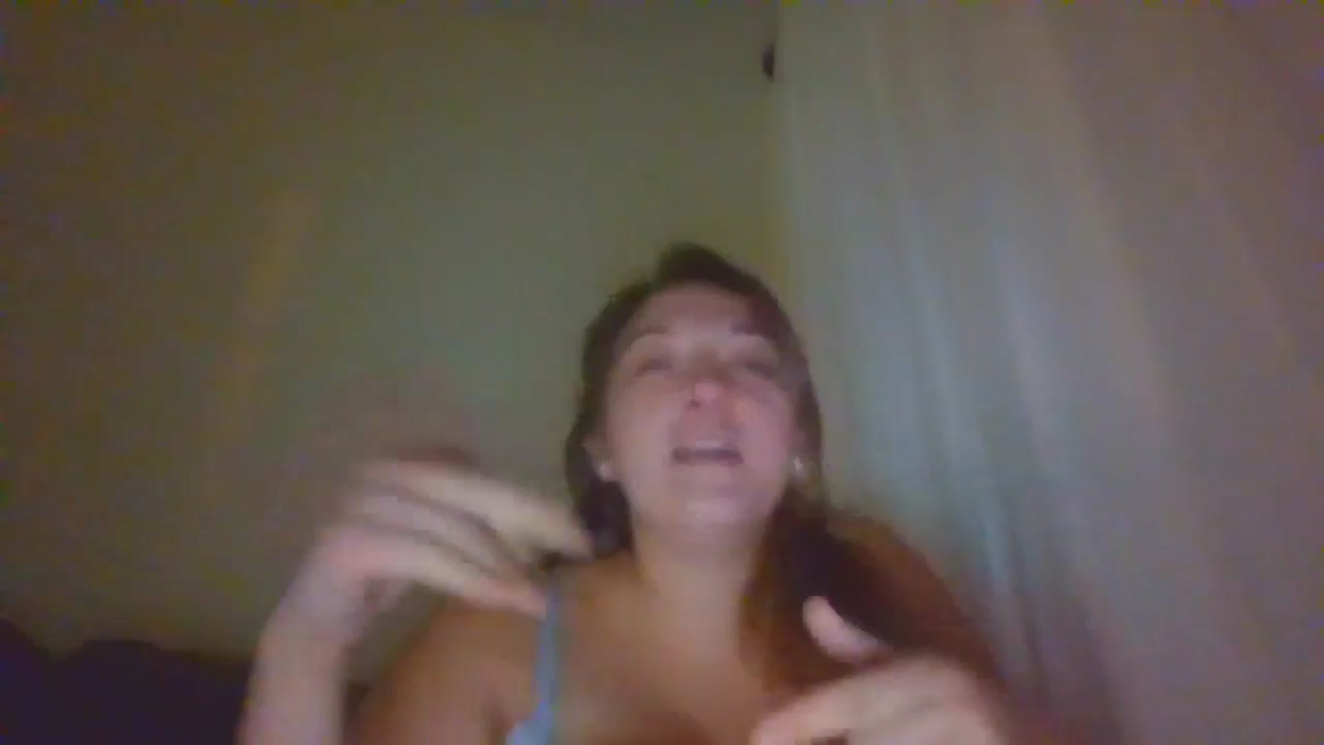 Gallery image thumbnail from EmmasVibe's myfreecams stream on, 08/16/2024, 09:24 image 18 of 20