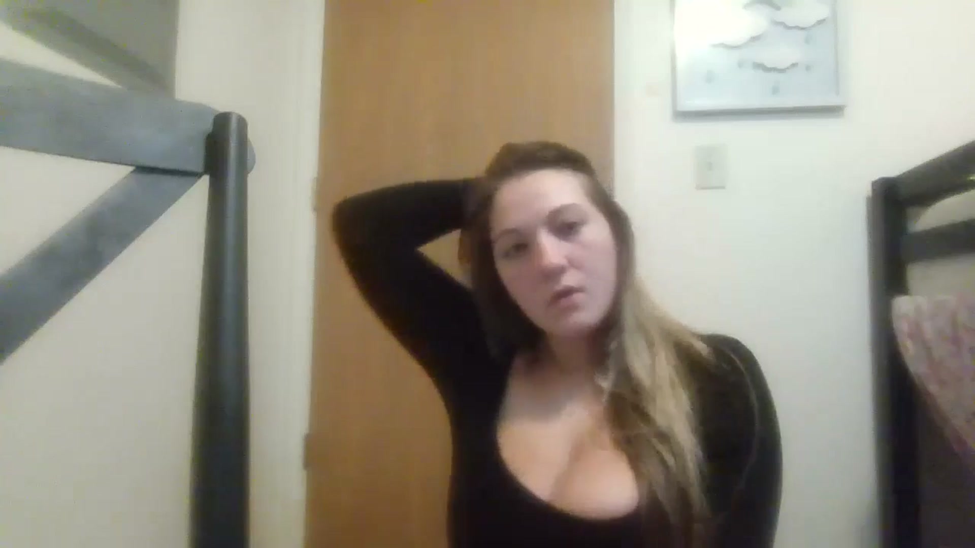 Gallery image thumbnail from EmmasVibe's myfreecams stream on, 08/25/2024, 11:34 image 9 of 20
