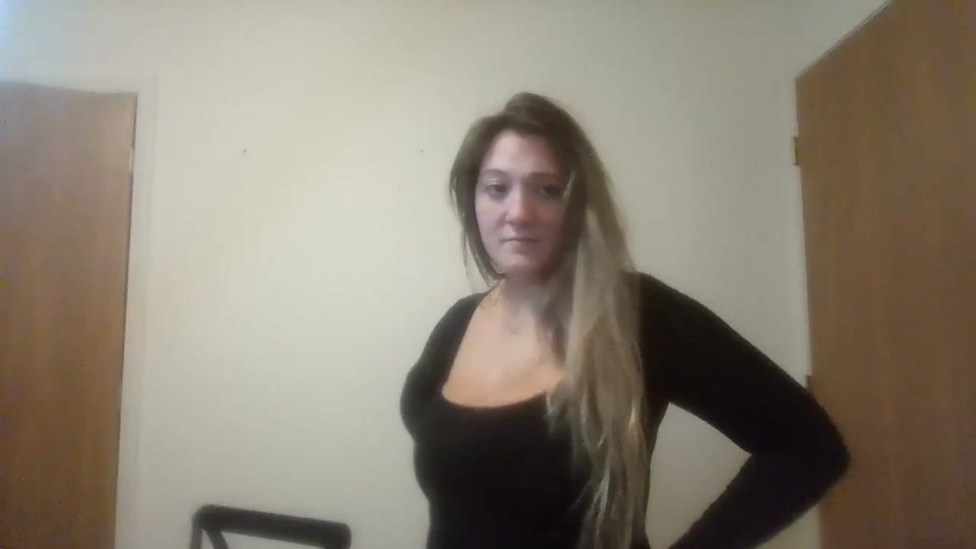 Gallery image thumbnail from EmmasVibe's myfreecams stream on, 08/25/2024, 11:34 image 19 of 20