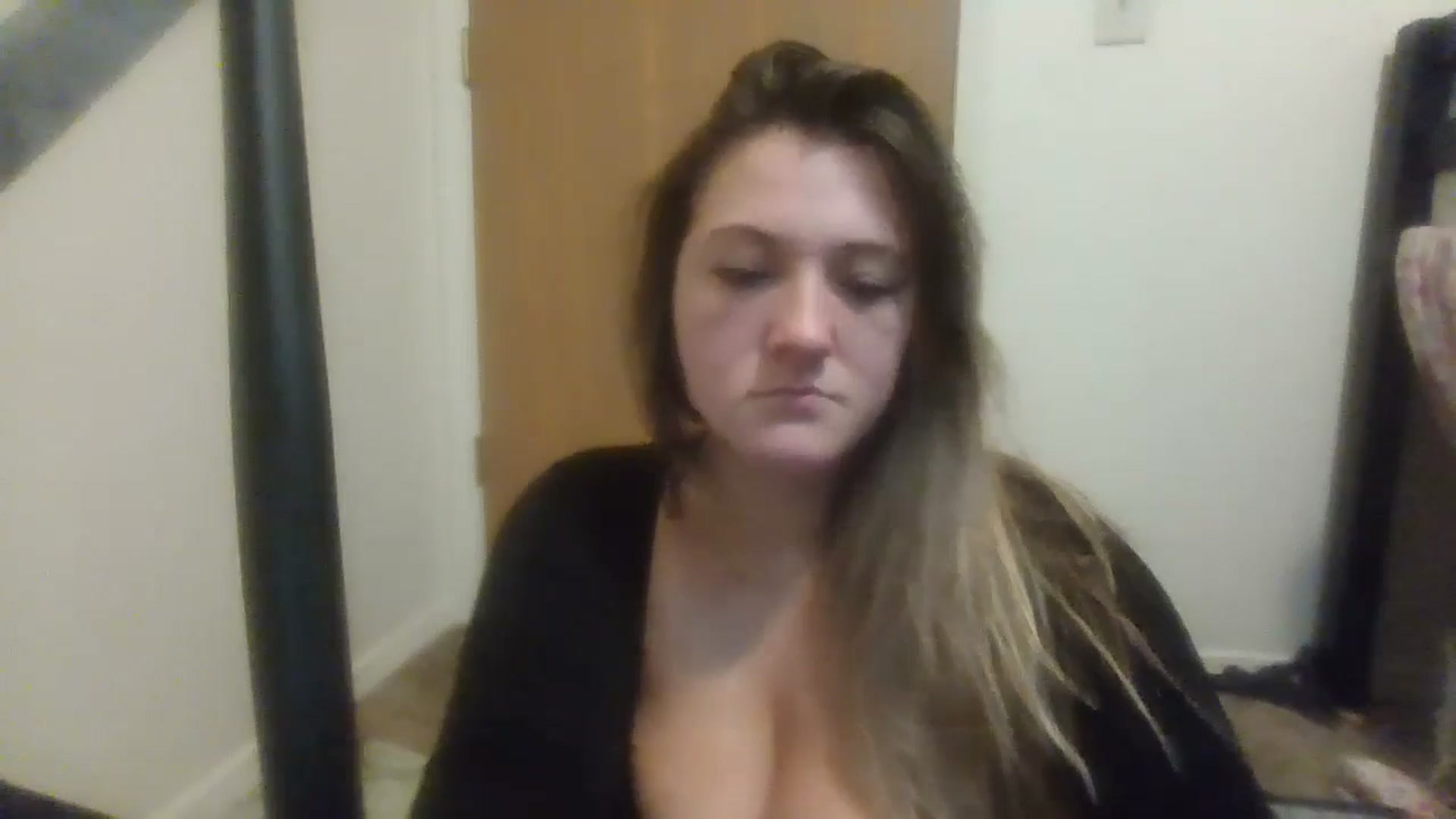 Gallery image thumbnail from EmmasVibe's myfreecams stream on, 08/25/2024, 11:34 image 5 of 20
