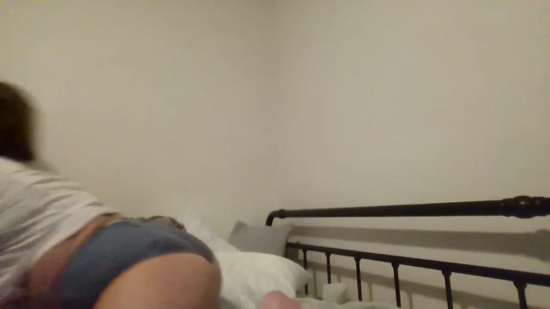 Gallery image thumbnail from EmmasVibe's myfreecams stream on, 08/26/2024, 07:56 image 2 of 20