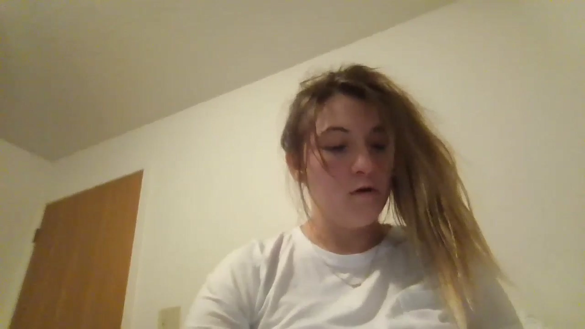 Gallery image thumbnail from EmmasVibe's myfreecams stream on, 08/26/2024, 08:13 image 18 of 20