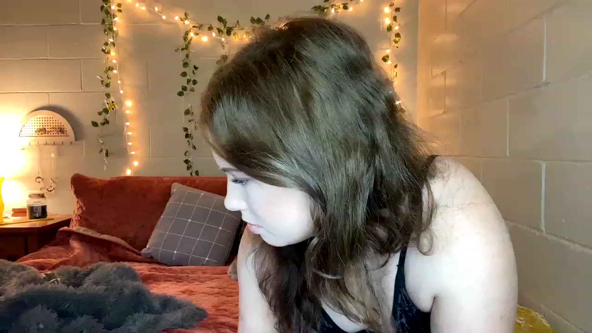 Gallery image thumbnail from Emmasworldd's myfreecams stream on, 12/01/2022, 15:44 image 18 of 20