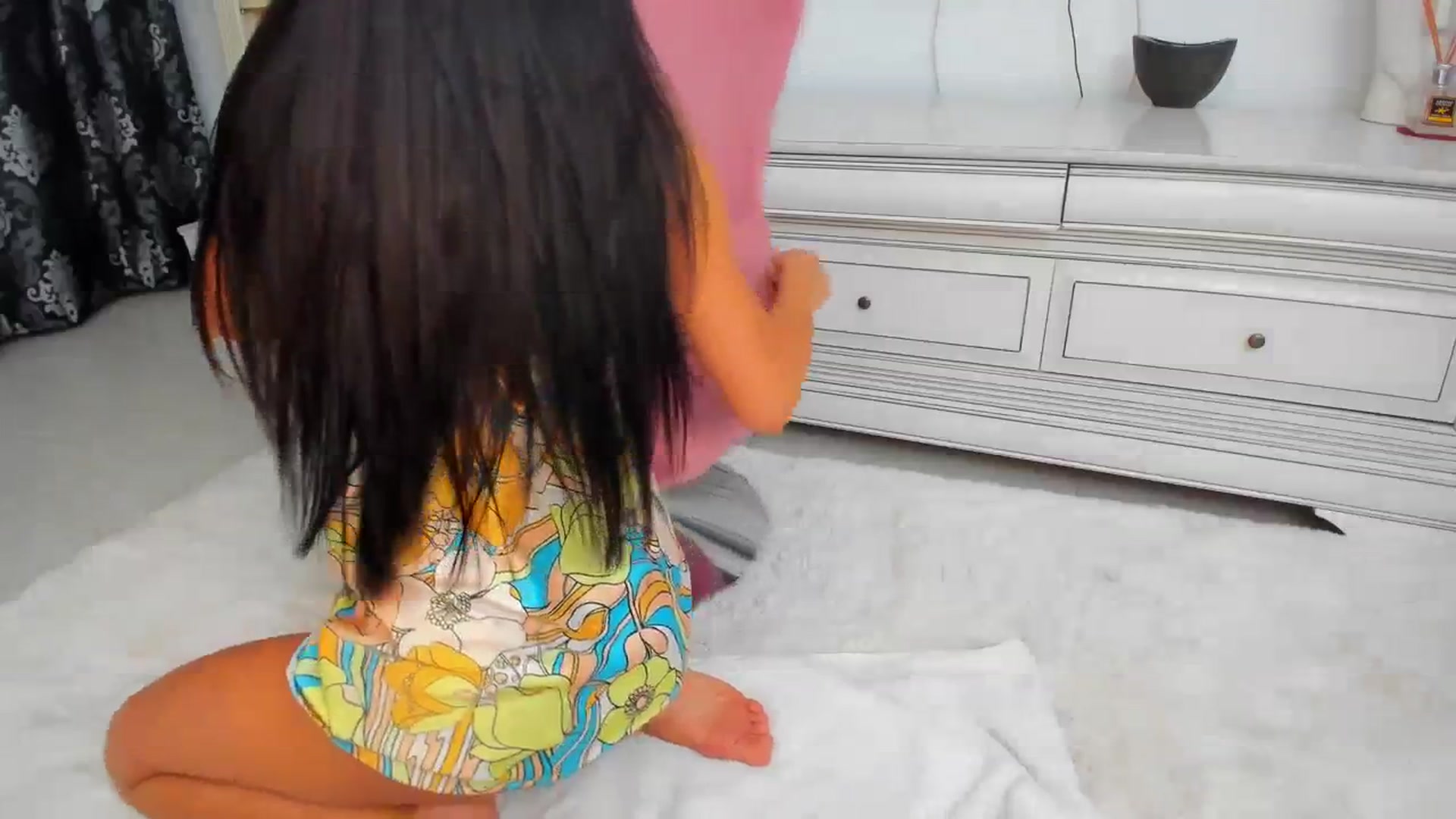 Gallery image thumbnail from Emmazing_'s myfreecams stream on, 09/08/2023, 17:46 image 17 of 20