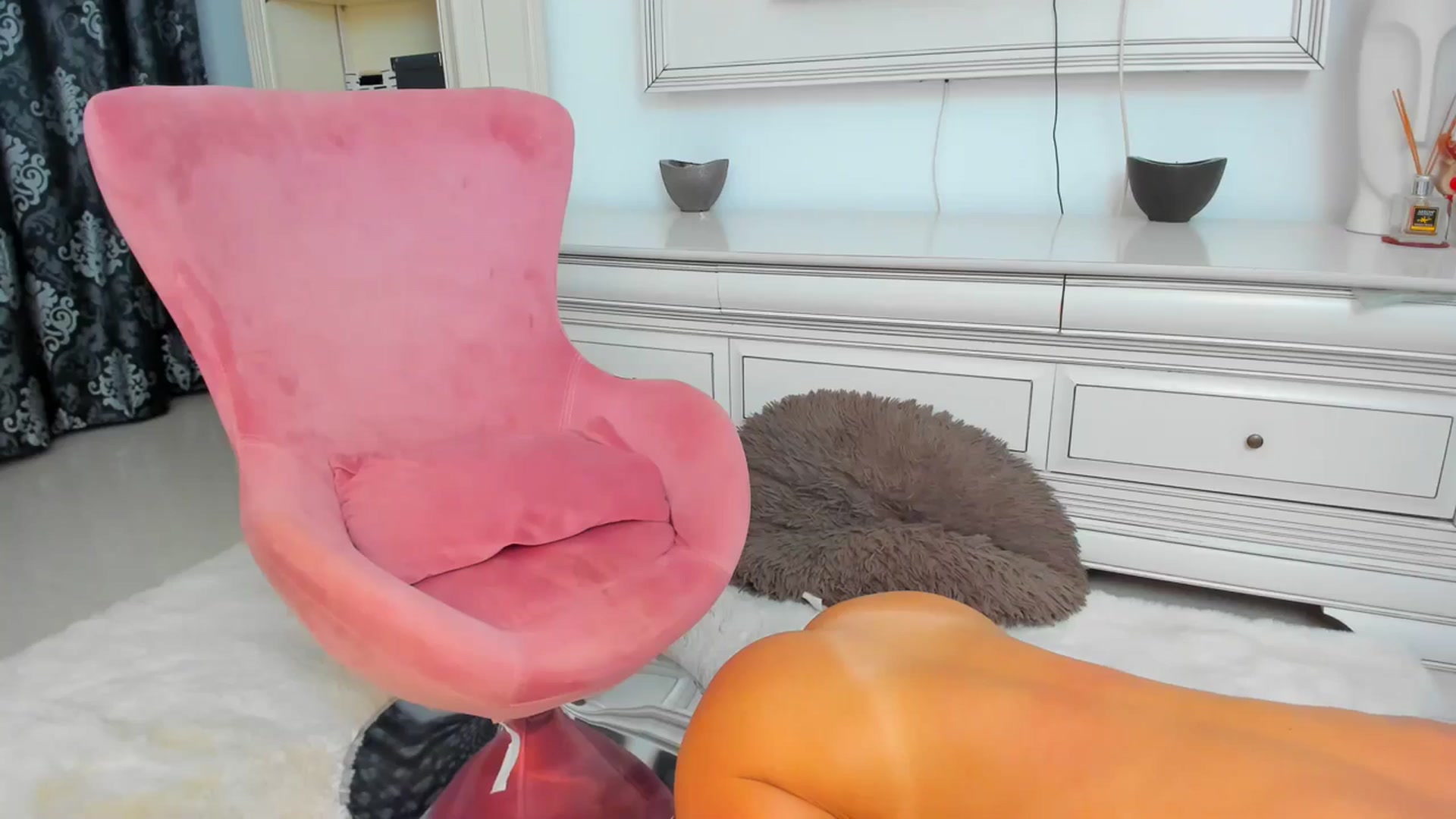 Gallery image thumbnail from Emmazing_'s myfreecams stream on, 10/27/2023, 17:50 image 17 of 20