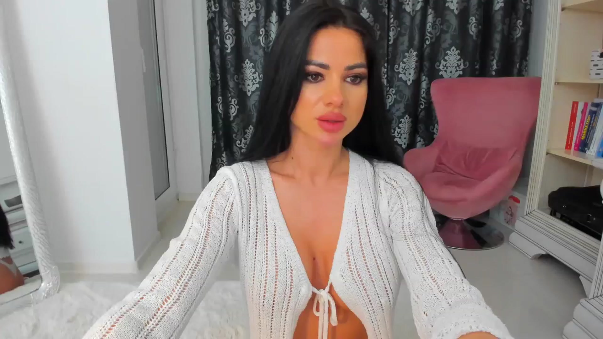 Gallery image thumbnail from Emmazing_'s myfreecams stream on, 02/23/2024, 17:04 image 20 of 20