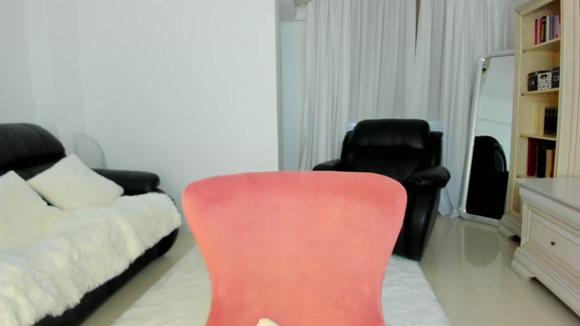 Gallery image thumbnail from Emmazing_'s myfreecams stream on, 09/05/2025, 13:45 image 3 of 20