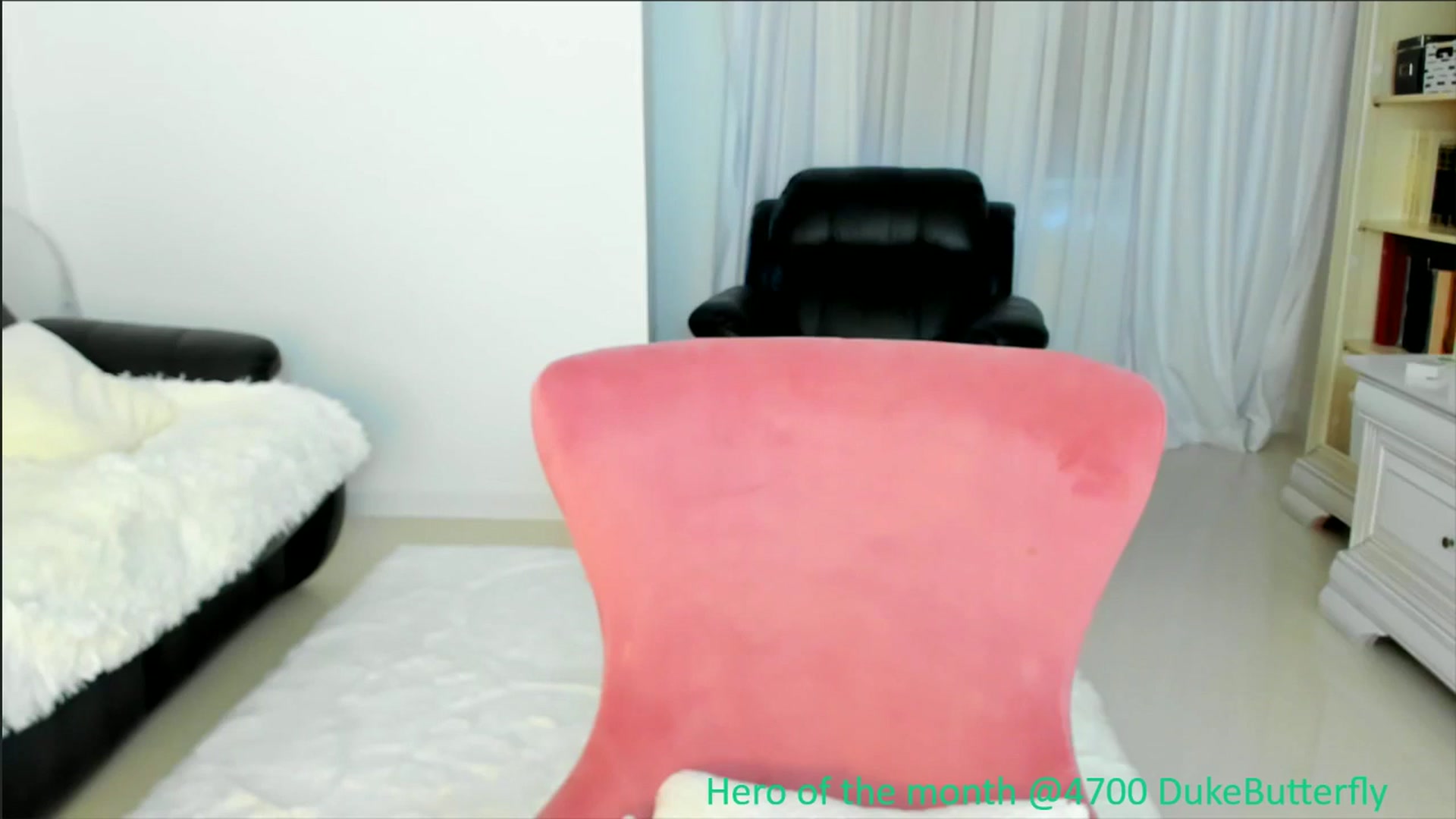 Gallery image thumbnail from Emmazing_'s myfreecams stream on, 09/19/2025, 14:54 image 17 of 20
