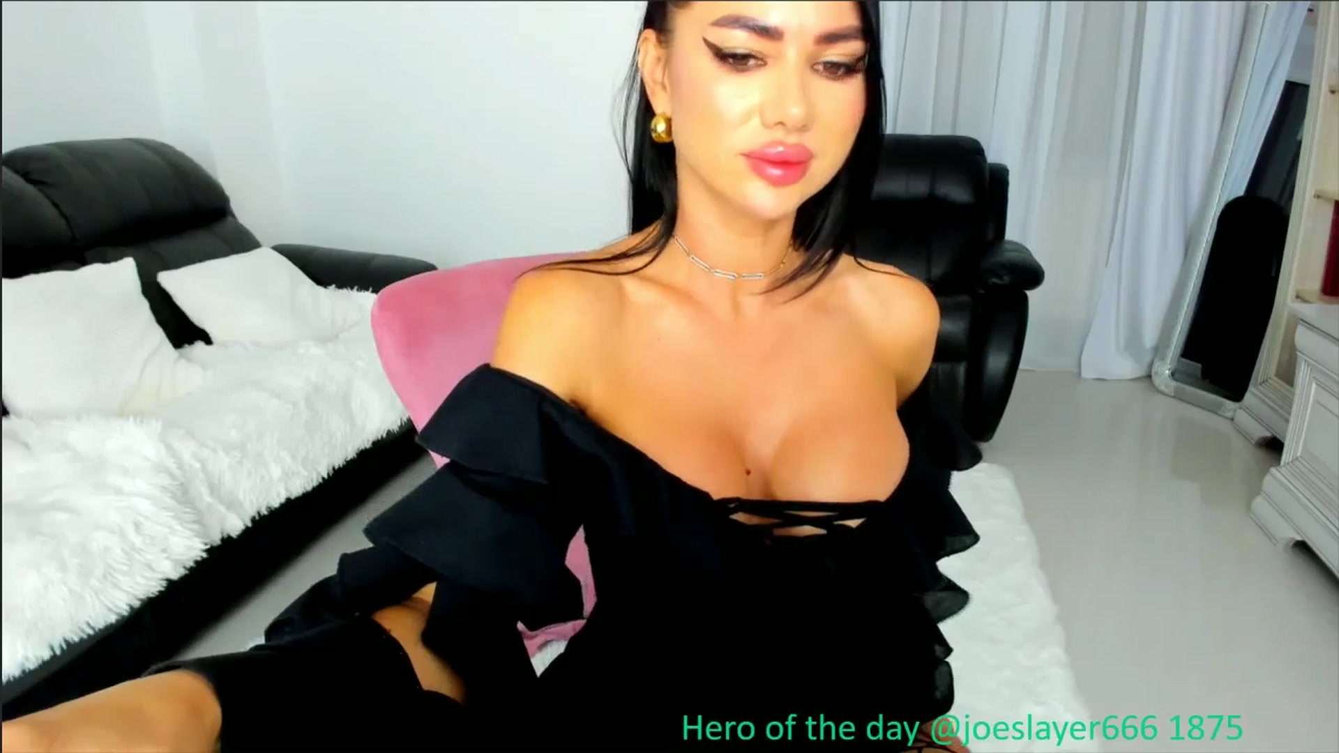 Gallery image thumbnail from Emmazing_'s myfreecams stream on, 10/03/2025, 16:30 image 10 of 20