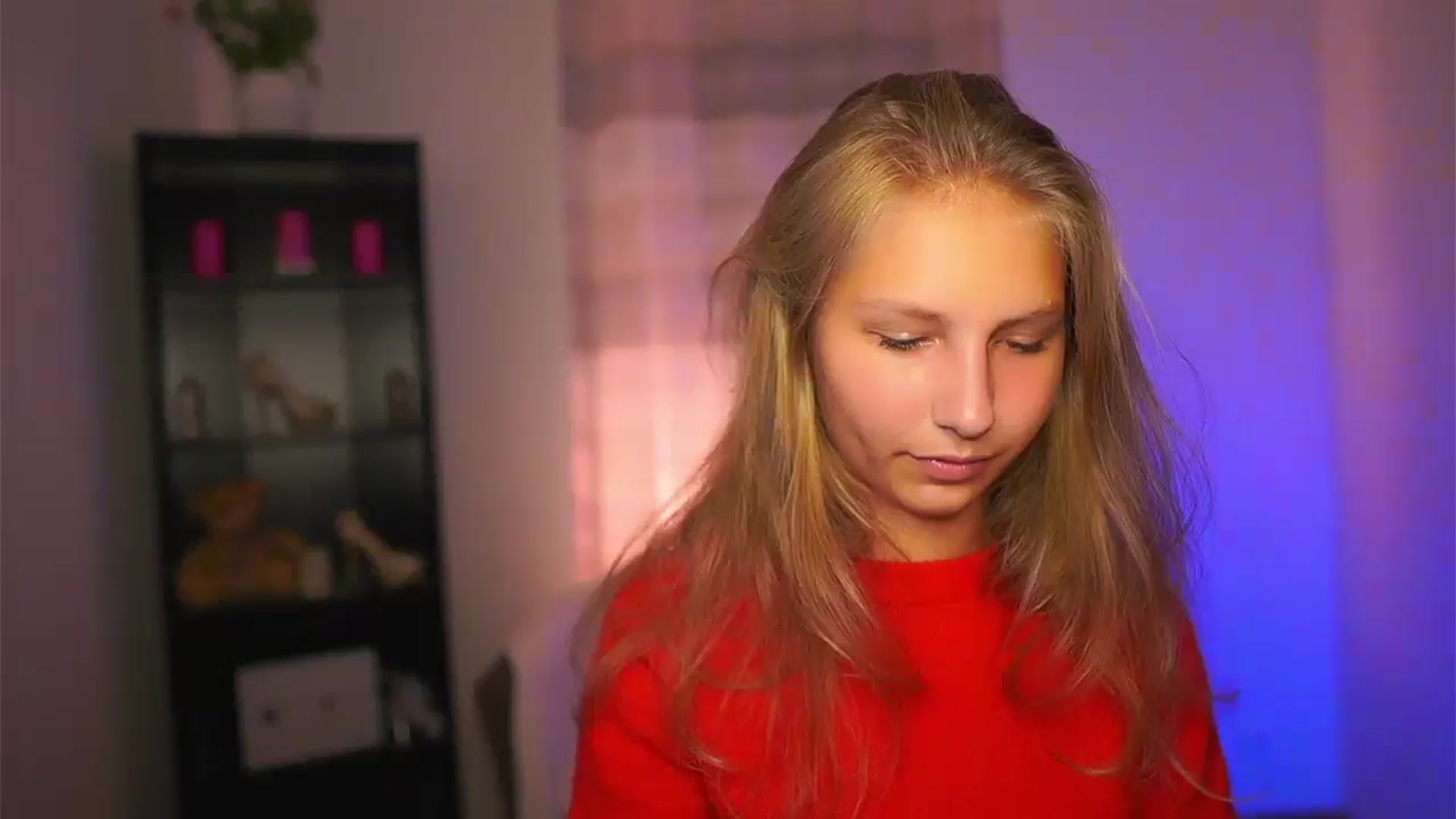Gallery image thumbnail from Emmie_murray's myfreecams stream on, 09/27/2025, 17:30 image 16 of 20