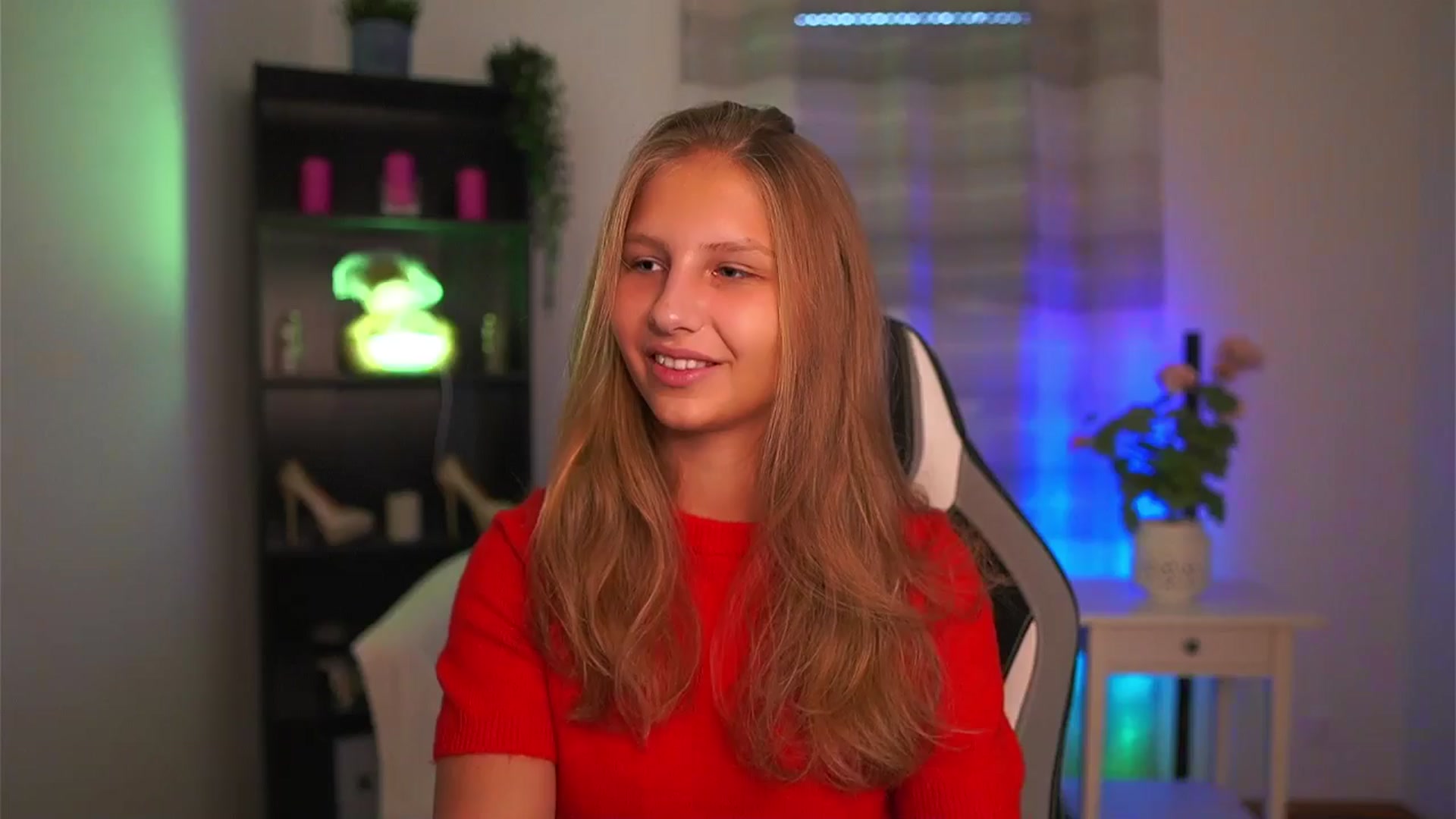 Gallery image thumbnail from Emmie_murray's myfreecams stream on, 10/02/2025, 14:33 image 1 of 20