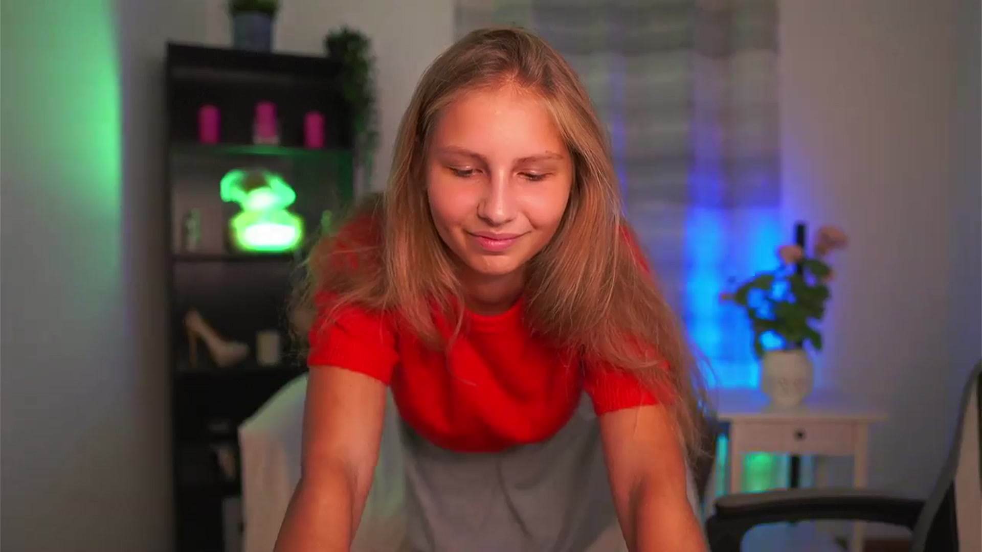 Gallery image thumbnail from Emmie_murray's myfreecams stream on, 10/02/2025, 17:43 image 12 of 20