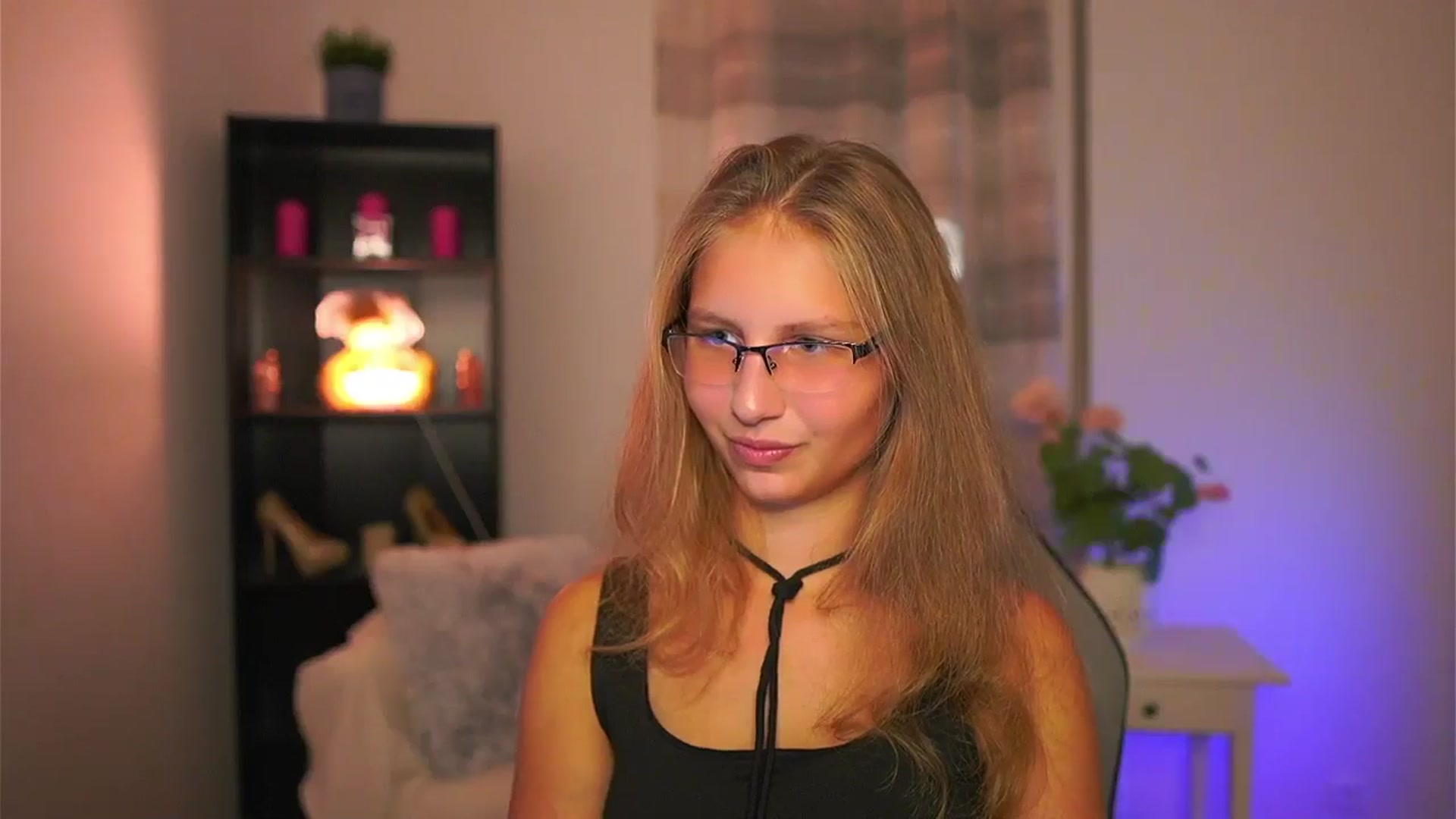Gallery image thumbnail from Emmie_murray's myfreecams stream on, 10/10/2025, 18:25 image 16 of 20