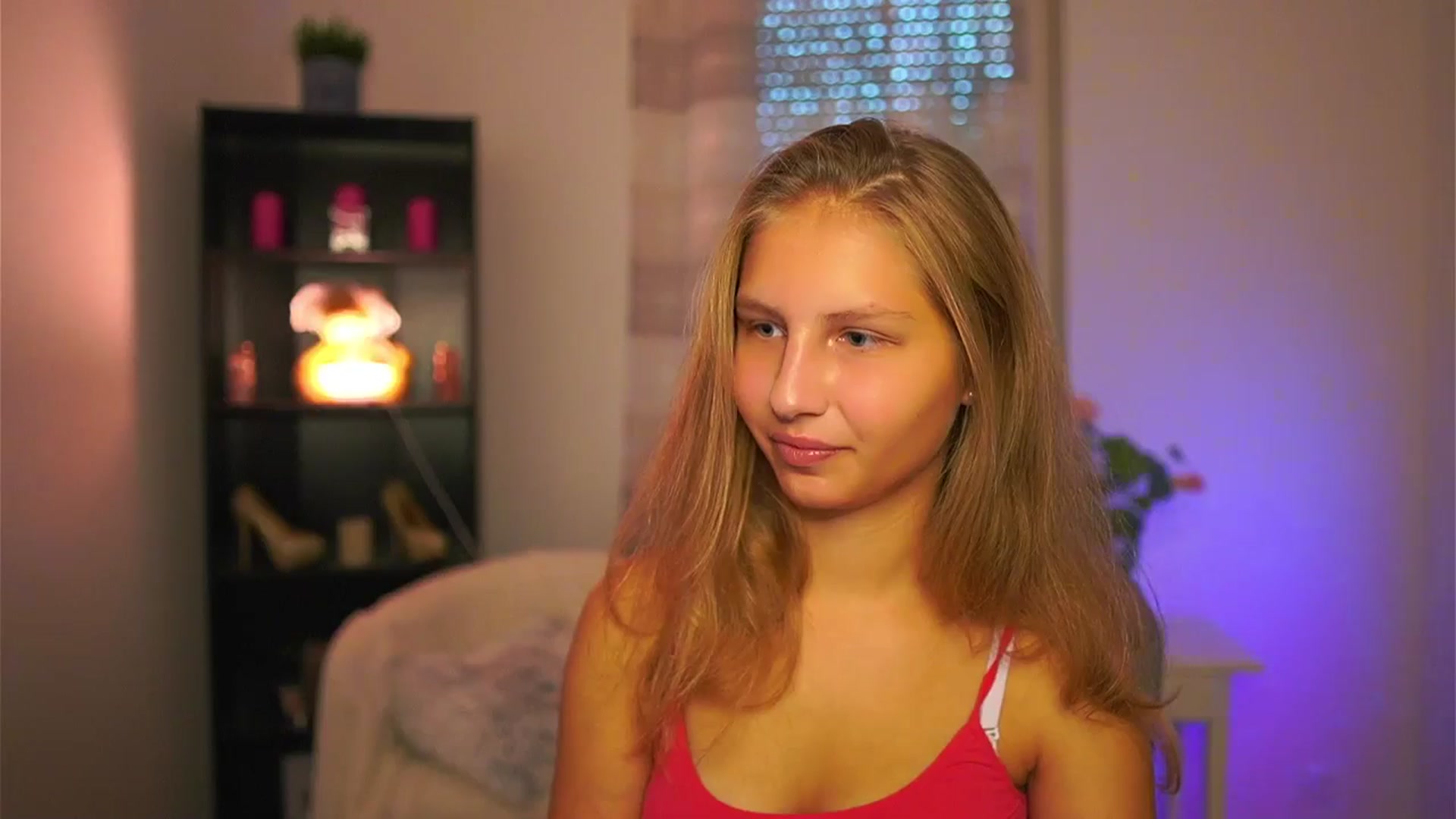 Gallery image thumbnail from Emmie_murray's myfreecams stream on, 10/11/2025, 15:22 image 8 of 20