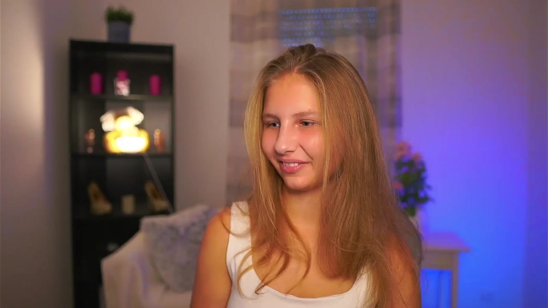 Gallery image thumbnail from Emmie_murray's myfreecams stream on, 11/05/2025, 15:20 image 16 of 20