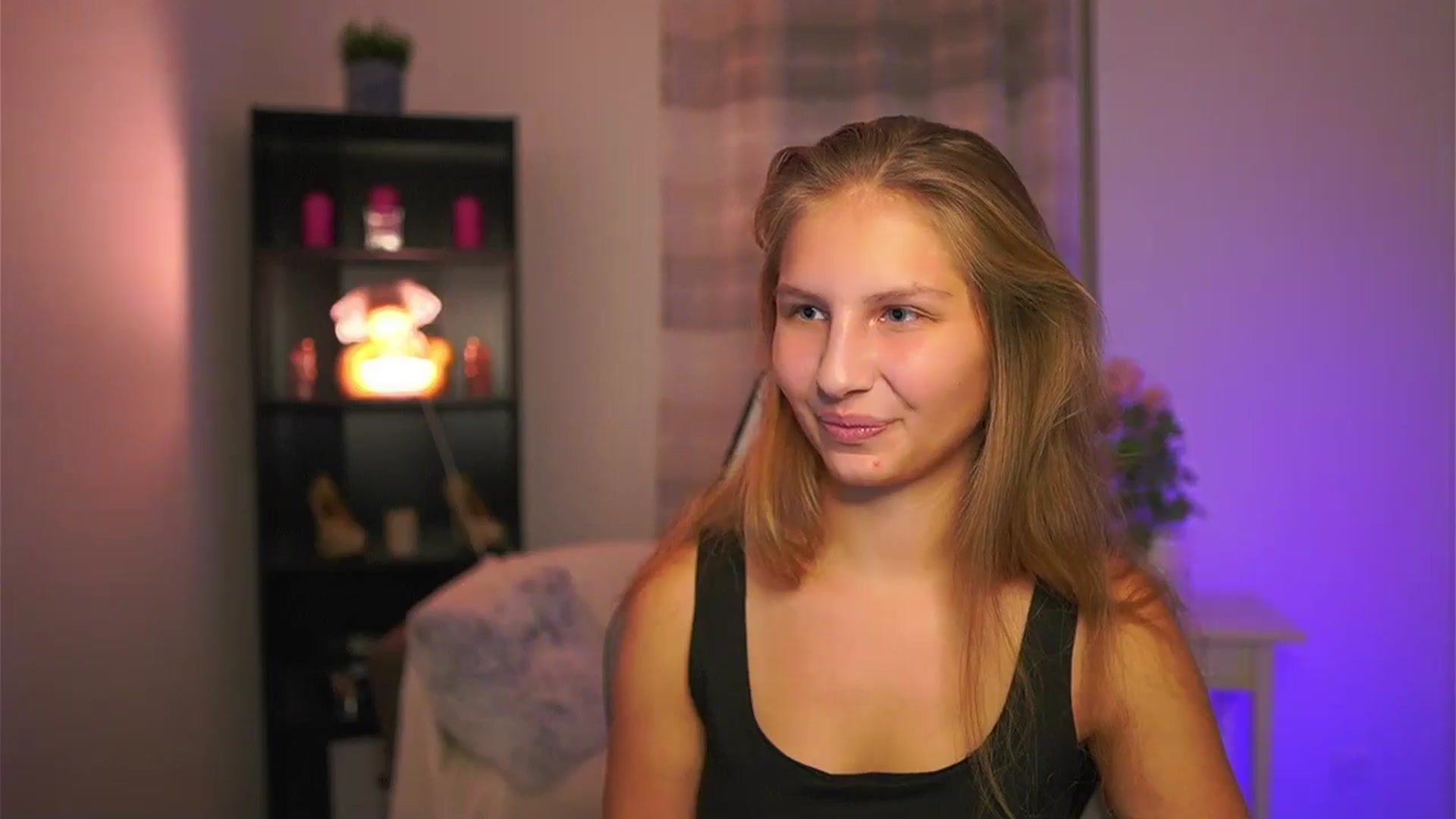 Gallery image thumbnail from Emmie_murray's myfreecams stream on, 11/23/2025, 17:42 image 11 of 20