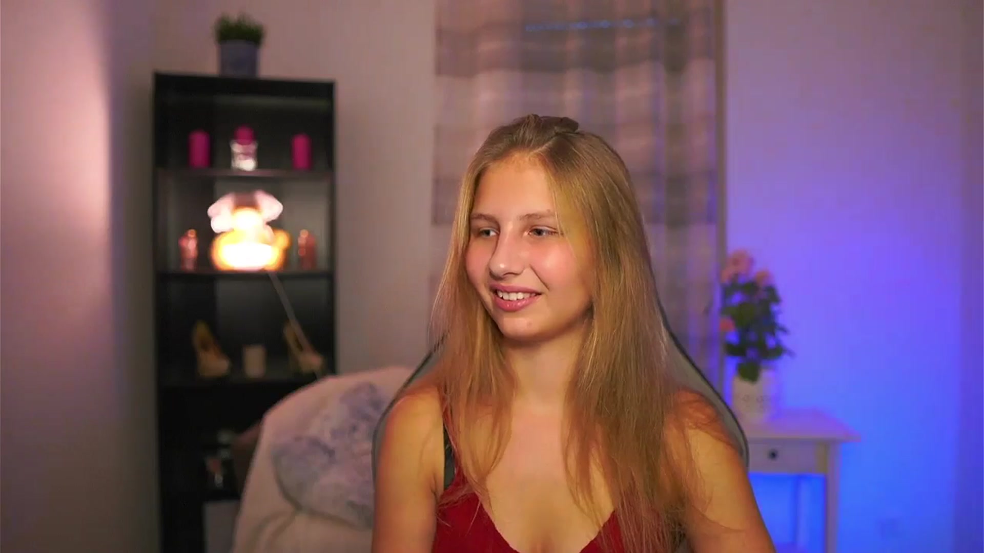 Gallery image thumbnail from Emmie_murray's myfreecams stream on, 11/27/2025, 15:41 image 8 of 20