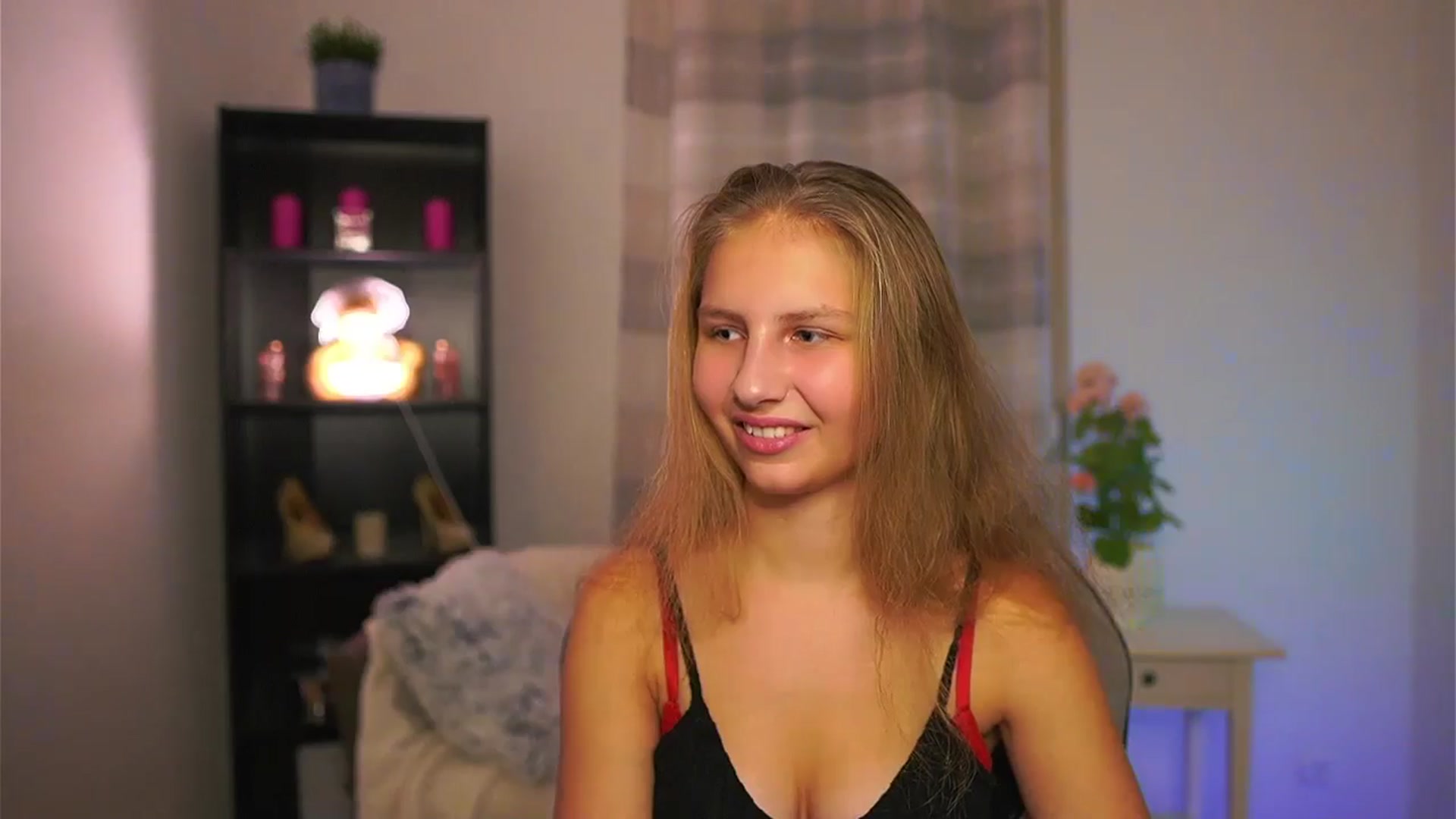 Gallery image thumbnail from Emmie_murray's myfreecams stream on, 12/11/2025, 15:06 image 20 of 20