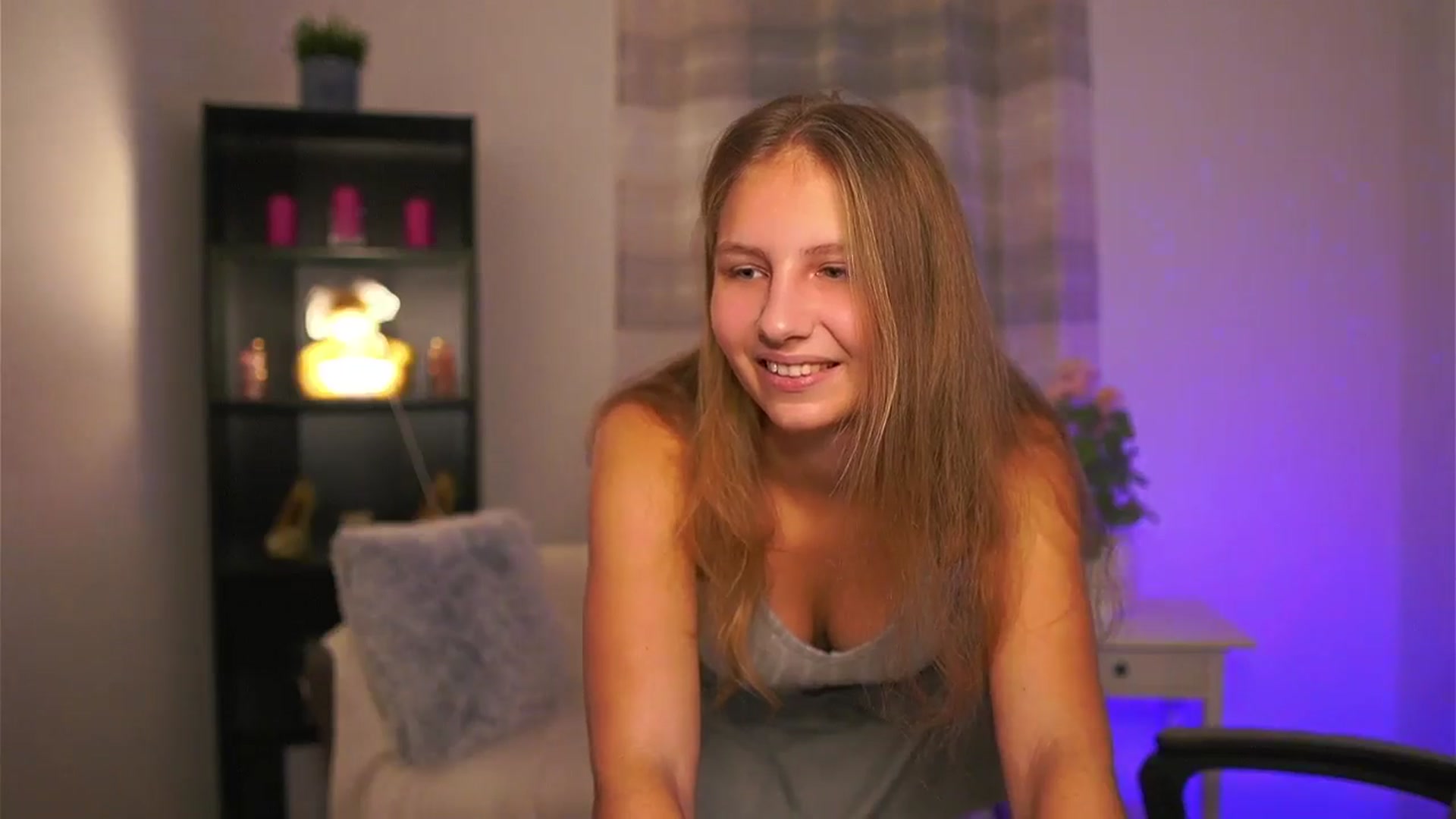 Gallery image thumbnail from Emmie_murray's myfreecams stream on, 12/20/2025, 15:06 image 20 of 20