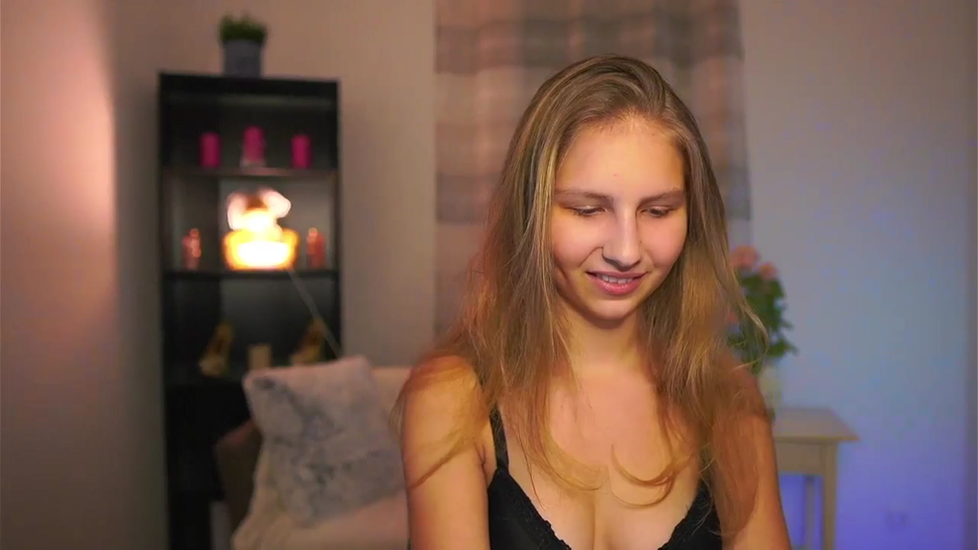 Gallery image thumbnail from Emmie_murray's myfreecams stream on, 12/29/2025, 17:07 image 19 of 20