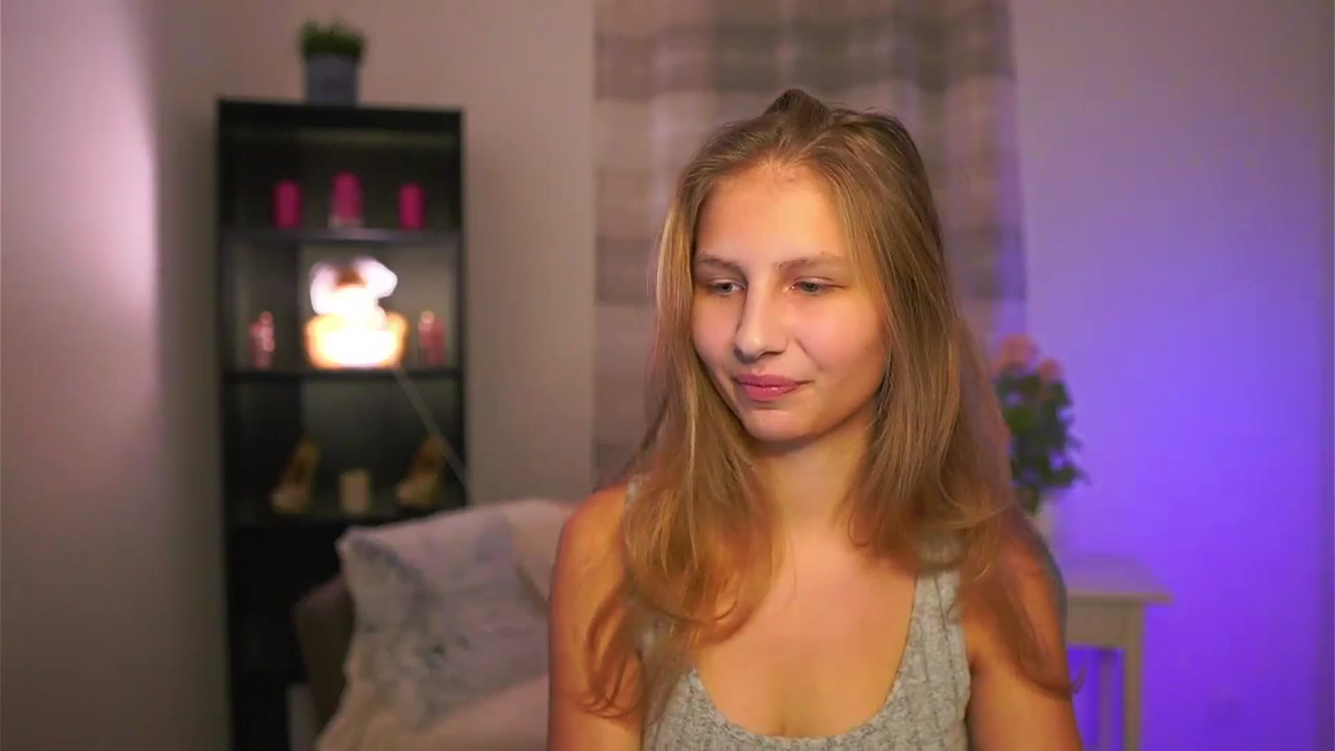 Gallery image thumbnail from Emmie_murray's myfreecams stream on, 12/29/2025, 18:40 image 2 of 20