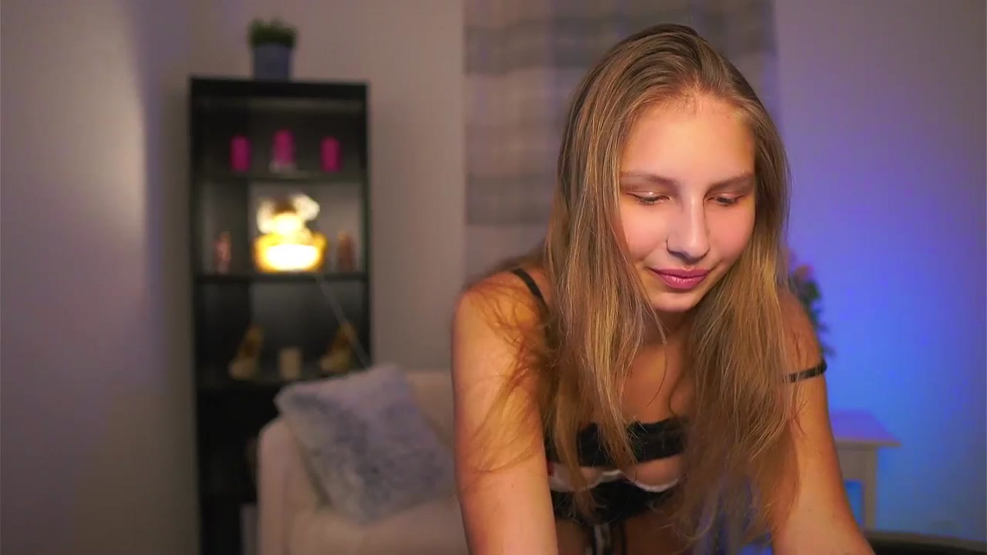 Gallery image thumbnail from Emmie_murray's myfreecams stream on, 01/02/2026, 16:07 image 7 of 20