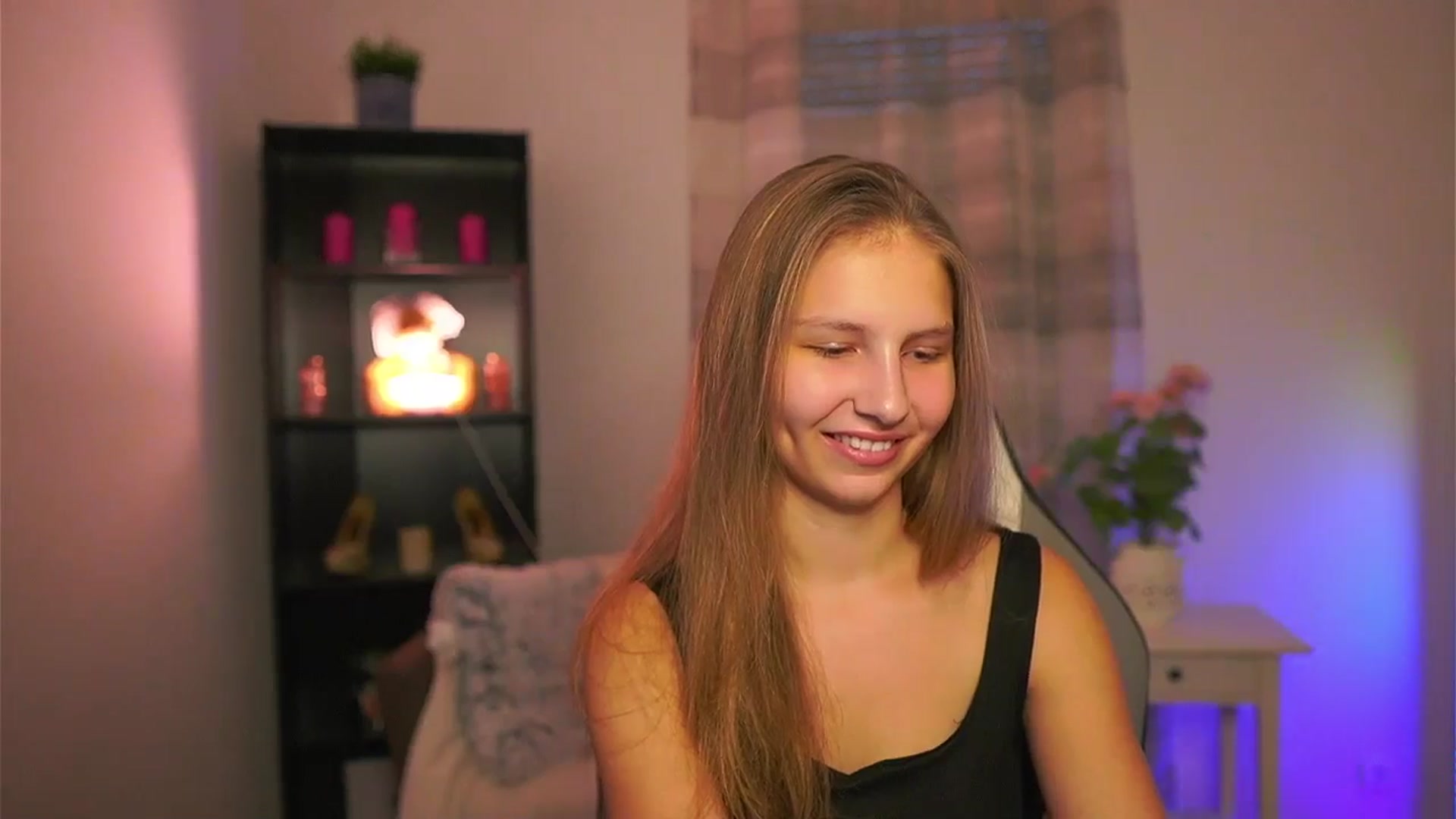 Gallery image thumbnail from Emmie_murray's myfreecams stream on, 01/17/2026, 15:18 image 16 of 20