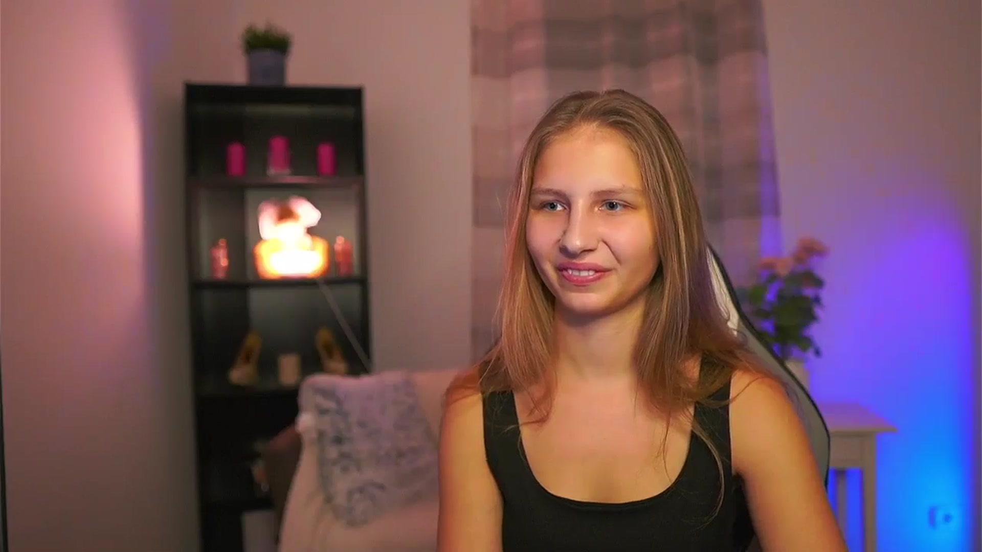 Gallery image thumbnail from Emmie_murray's myfreecams stream on, 01/17/2026, 17:08 image 2 of 20