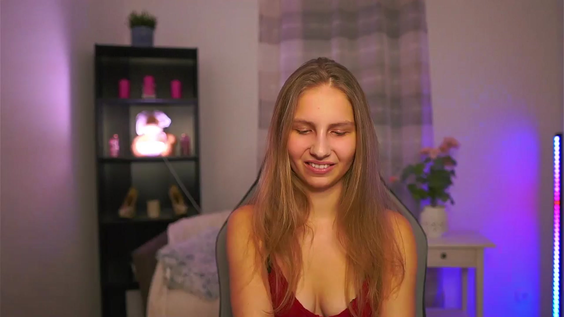 Gallery image thumbnail from Emmie_murray's myfreecams stream on, 01/23/2026, 20:30 image 8 of 20