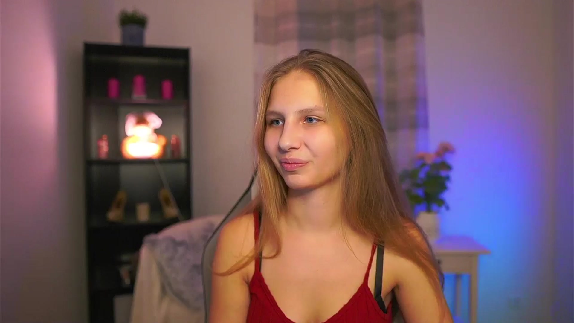 Gallery image thumbnail from Emmie_murray's myfreecams stream on, 01/30/2026, 23:42 image 13 of 20