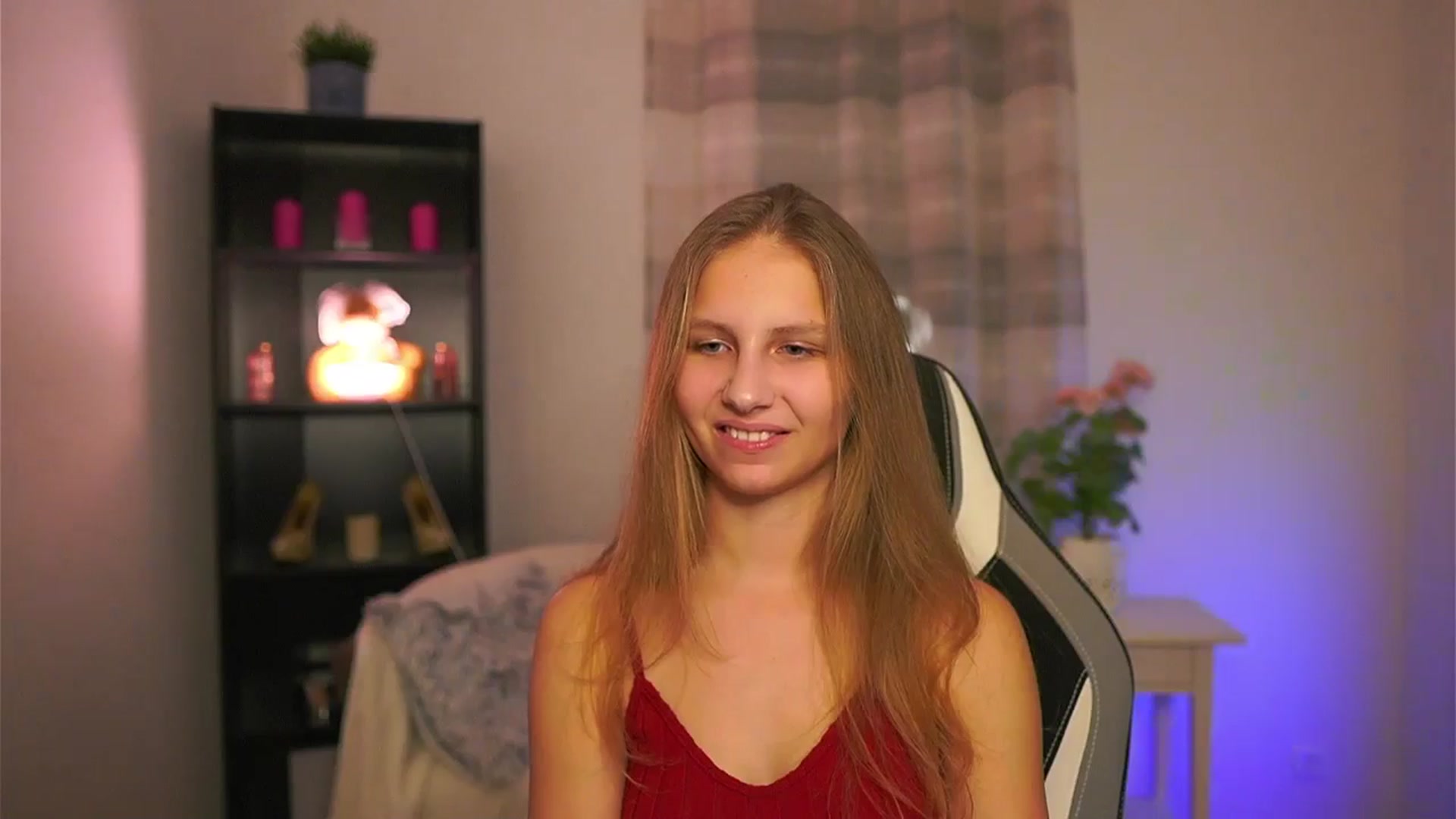 Gallery image thumbnail from Emmie_murray's myfreecams stream on, 01/30/2026, 23:42 image 16 of 20