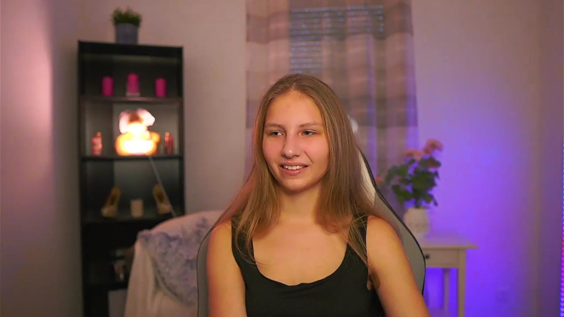Gallery image thumbnail from Emmie_murray's myfreecams stream on, 01/31/2026, 14:48 image 10 of 20