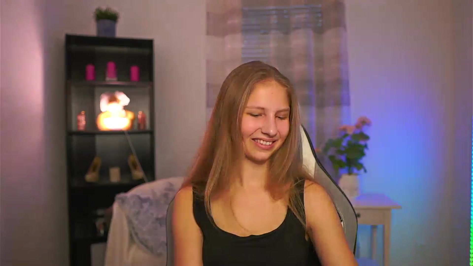 Gallery image thumbnail from Emmie_murray's myfreecams stream on, 01/31/2026, 14:48 image 11 of 20