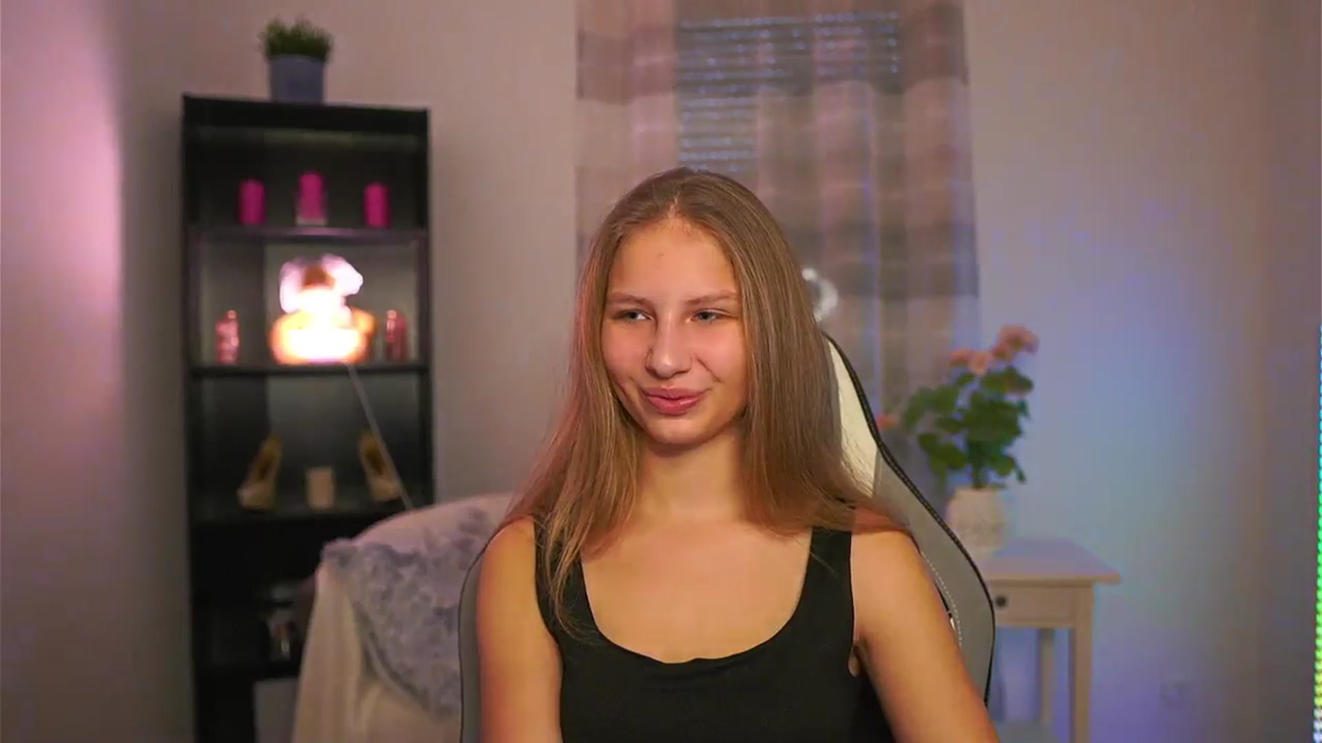 Gallery image thumbnail from Emmie_murray's myfreecams stream on, 01/31/2026, 14:48 image 9 of 20