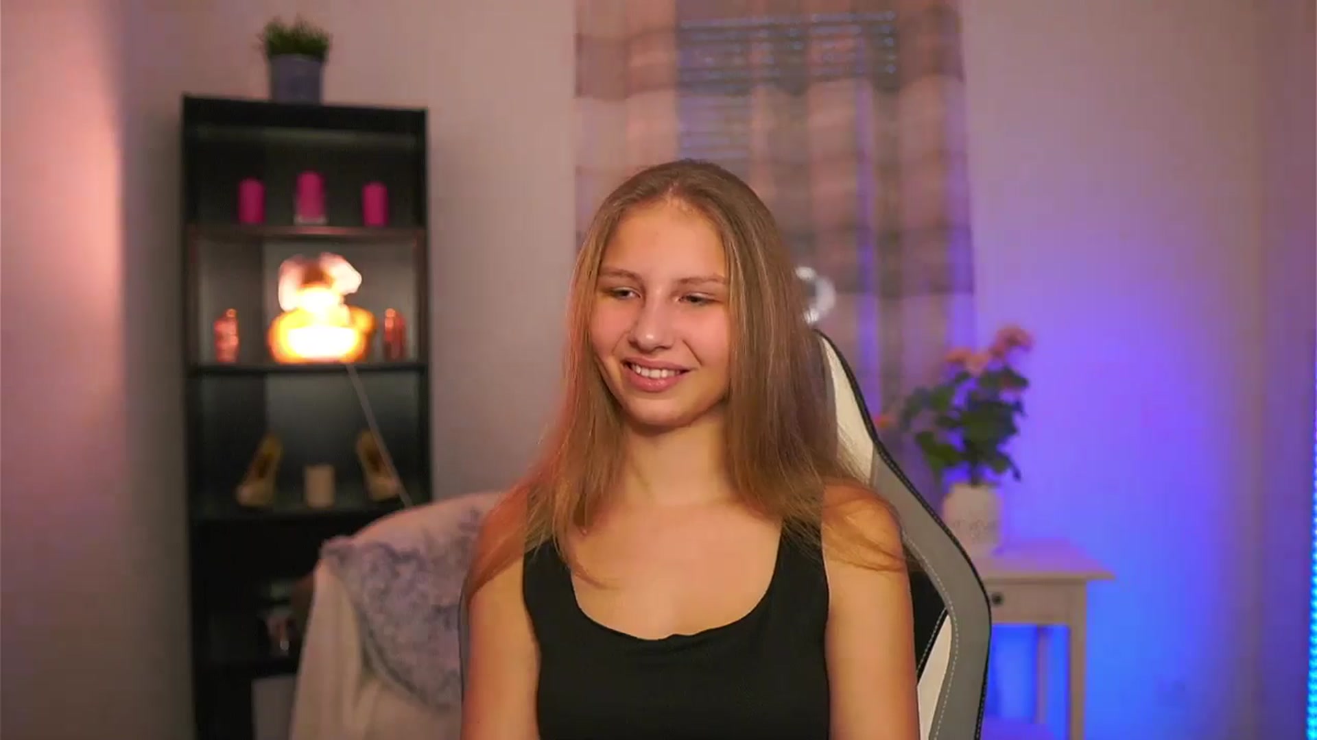 Gallery image thumbnail from Emmie_murray's myfreecams stream on, 01/31/2026, 14:48 image 15 of 20