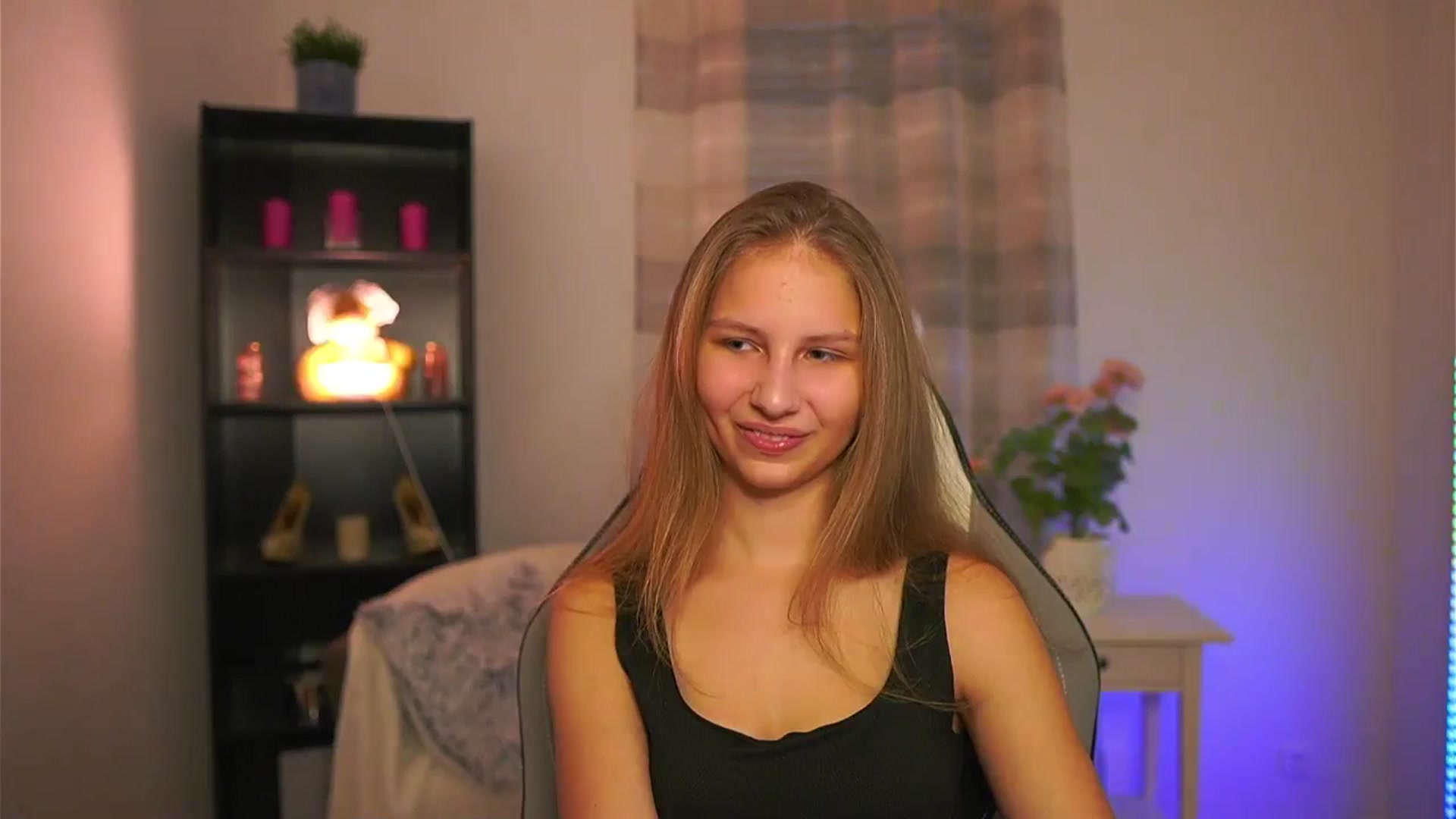 Gallery image thumbnail from Emmie_murray's myfreecams stream on, 01/31/2026, 15:14 image 19 of 20