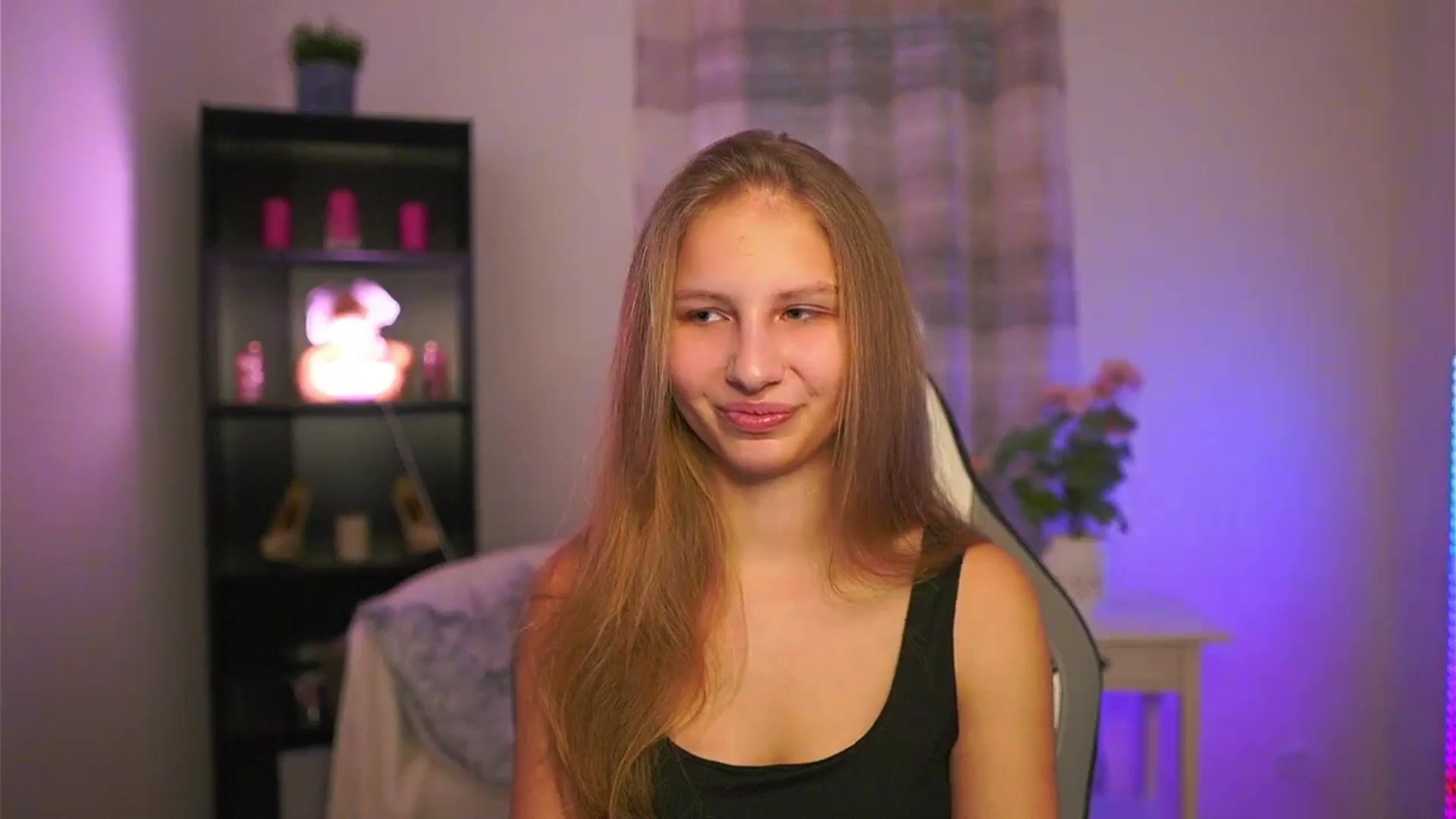 Gallery image thumbnail from Emmie_murray's myfreecams stream on, 01/31/2026, 15:14 image 3 of 20