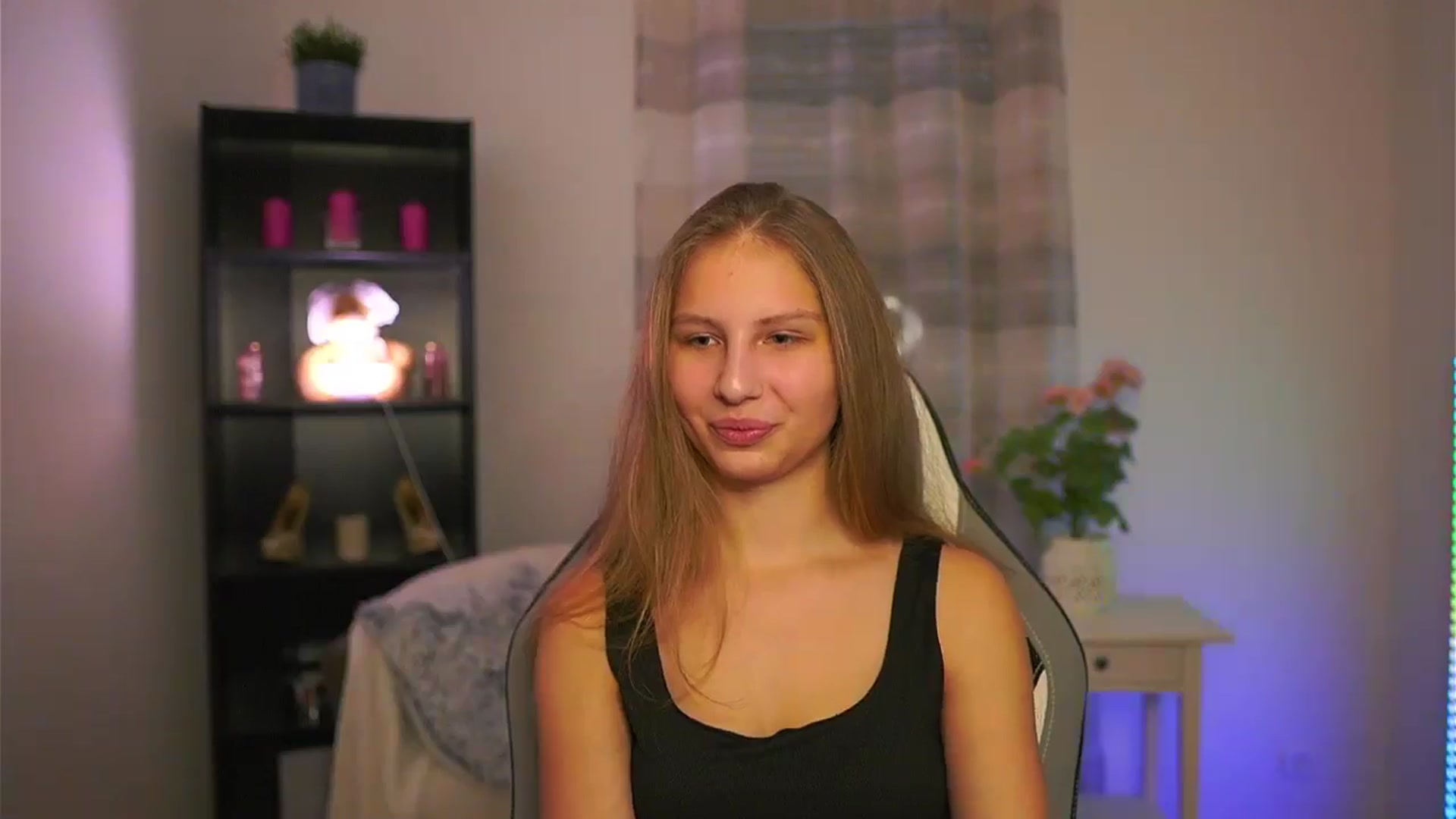 Gallery image thumbnail from Emmie_murray's myfreecams stream on, 01/31/2026, 15:14 image 16 of 20