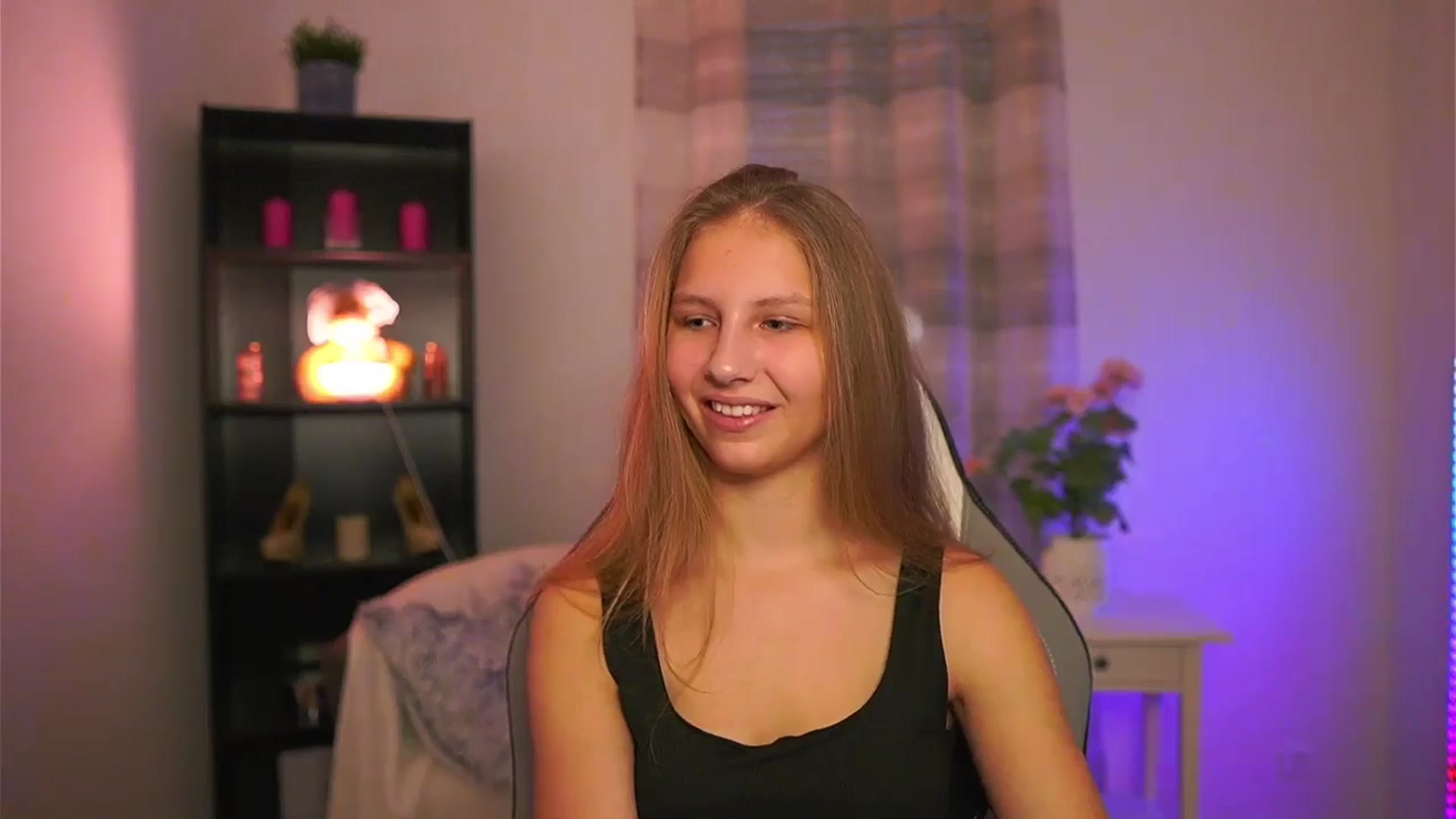 Gallery image thumbnail from Emmie_murray's myfreecams stream on, 01/31/2026, 15:14 image 14 of 20
