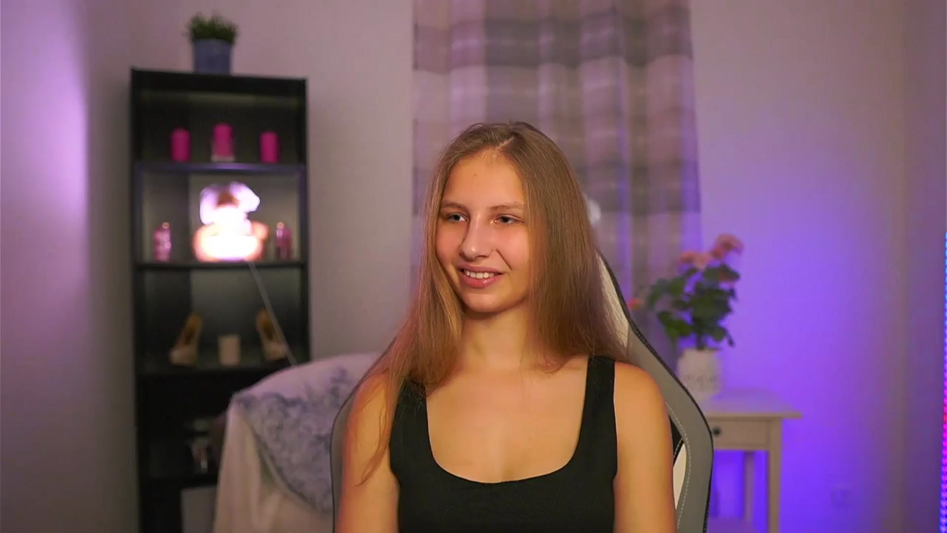 Gallery image thumbnail from Emmie_murray's myfreecams stream on, 01/31/2026, 16:41 image 1 of 20