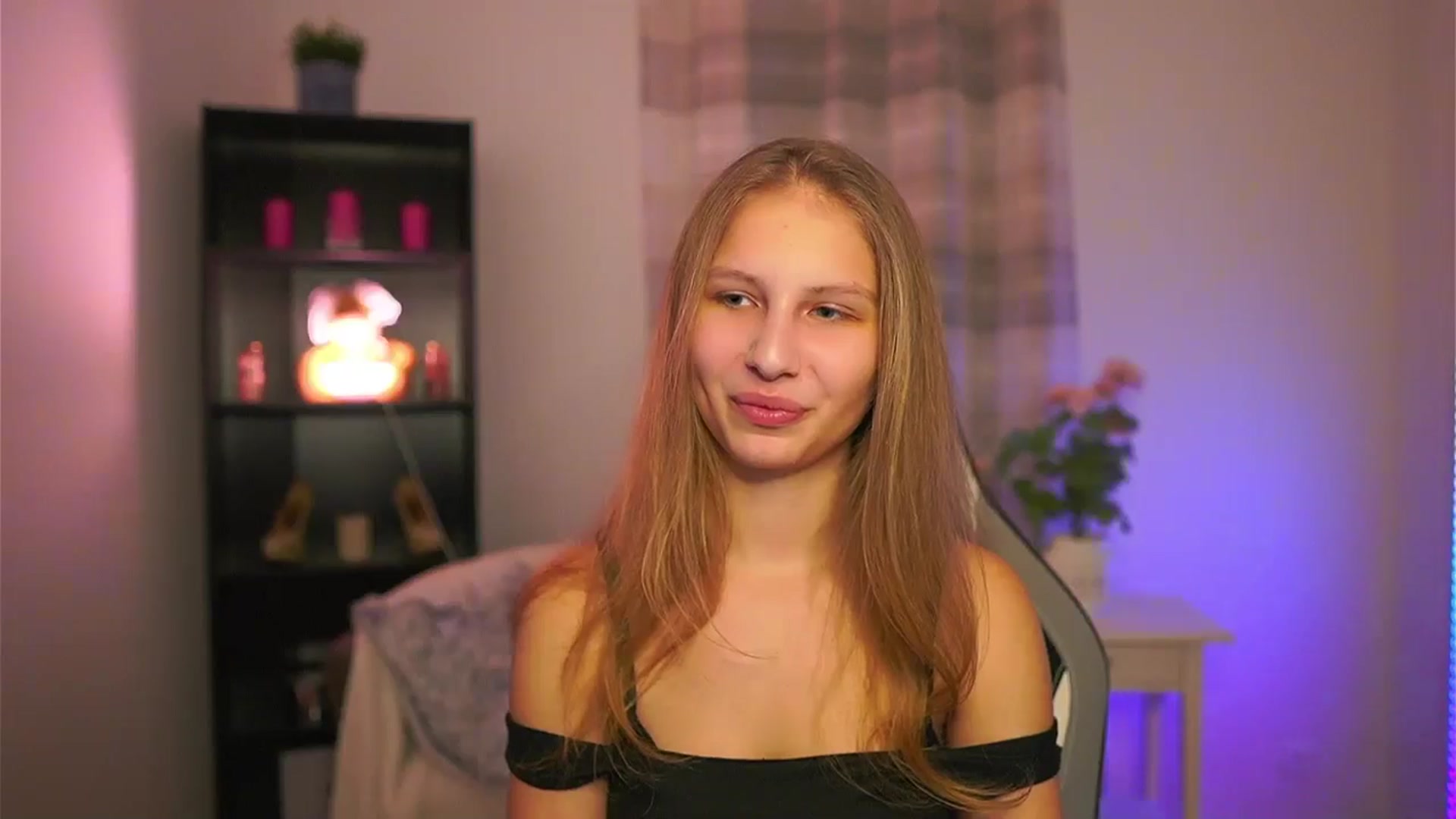 Gallery image thumbnail from Emmie_murray's myfreecams stream on, 01/31/2026, 16:41 image 15 of 20