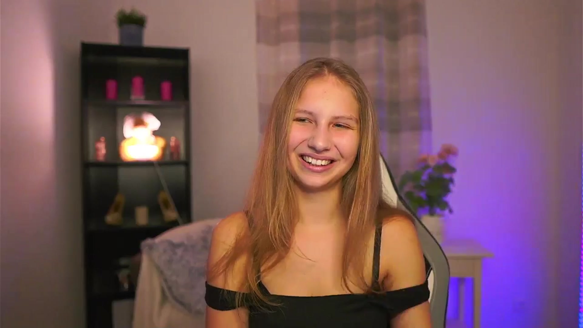 Gallery image thumbnail from Emmie_murray's myfreecams stream on, 01/31/2026, 16:41 image 16 of 20