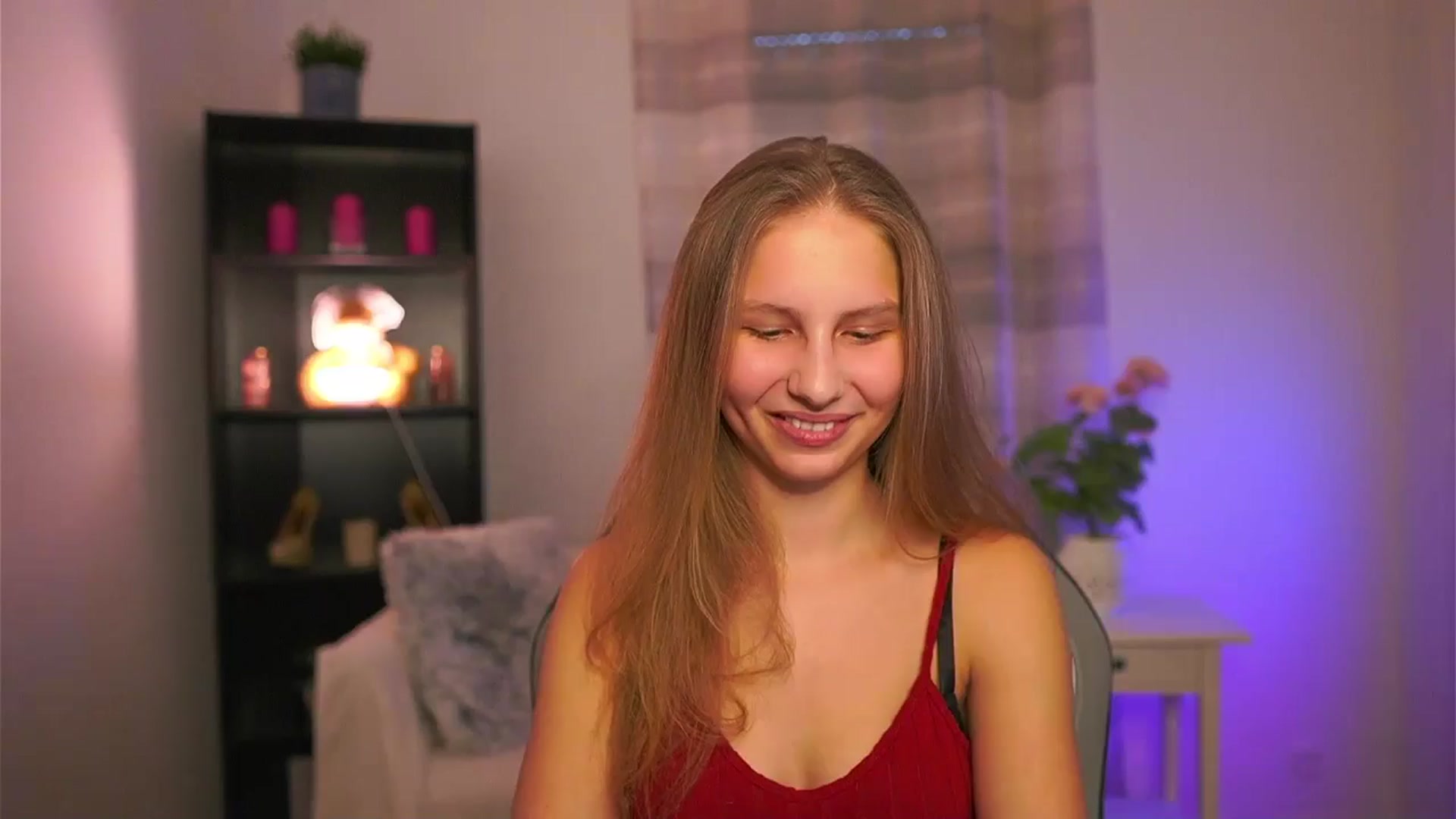 Gallery image thumbnail from Emmie_murray's myfreecams stream on, 02/06/2026, 15:06 image 10 of 20