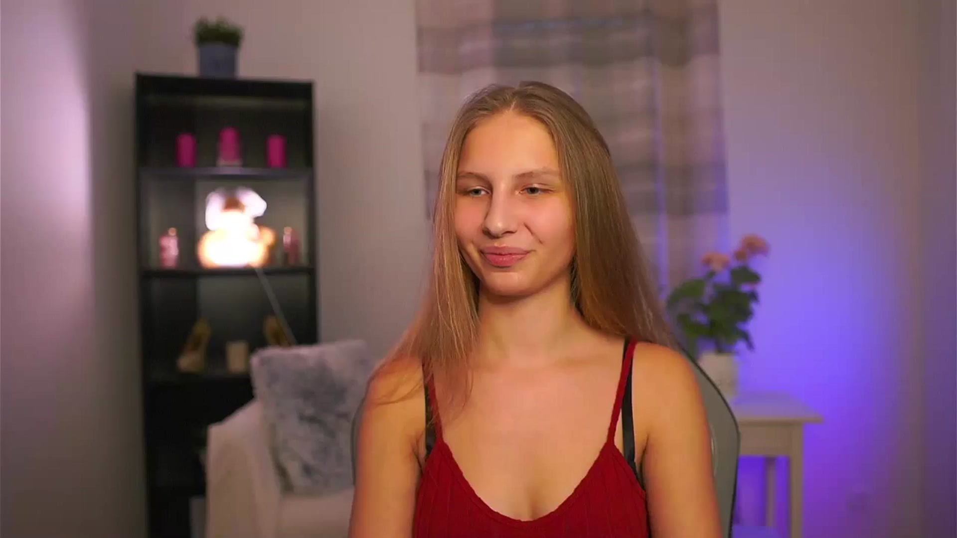 Gallery image thumbnail from Emmie_murray's myfreecams stream on, 02/06/2026, 15:55 image 6 of 20